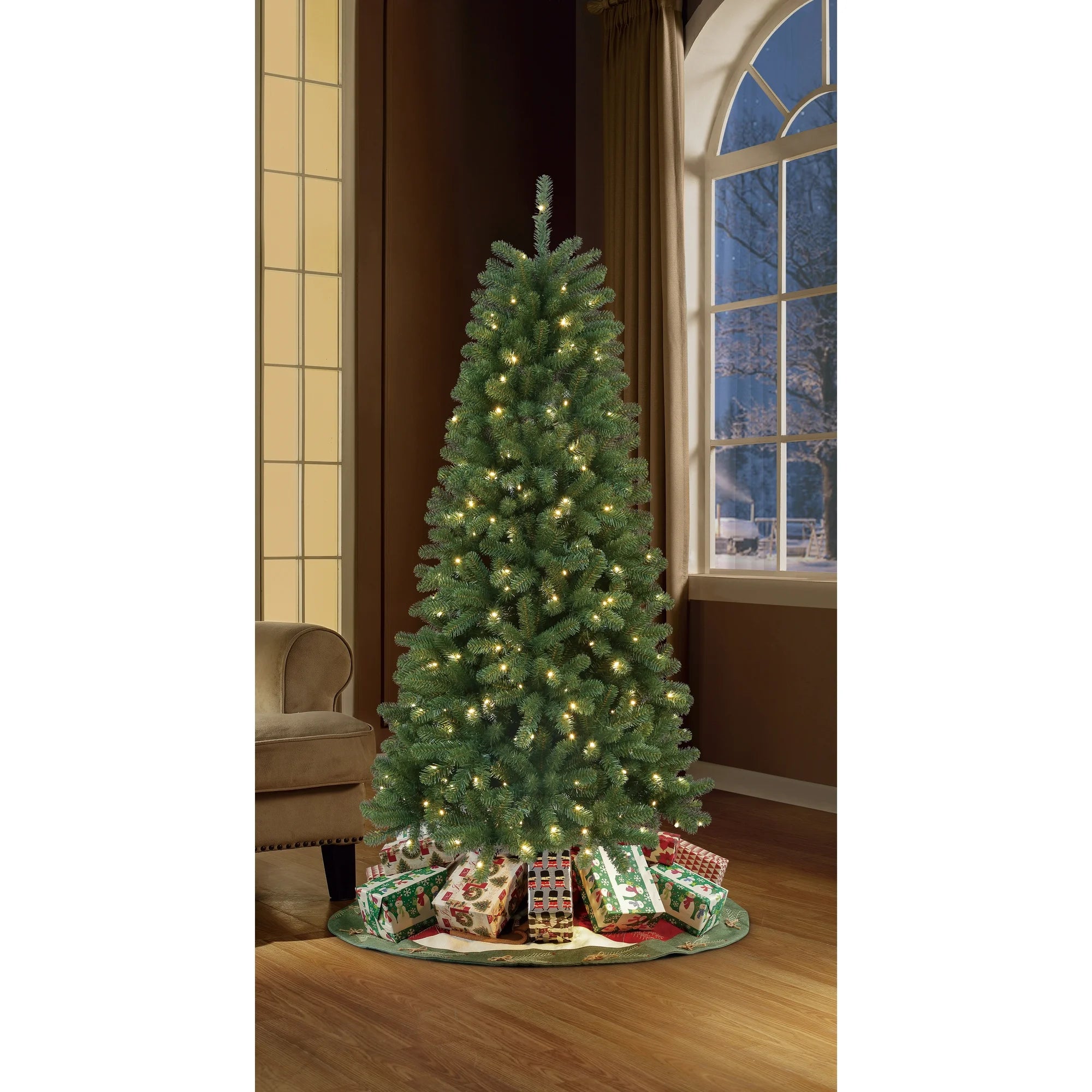 Holiday Time VIPRB-7 ft Bridgeport Spruce 7 ft Pre-Lit Brideport Spruce Artifical Christmas Tree with 300 Warm LED Lights