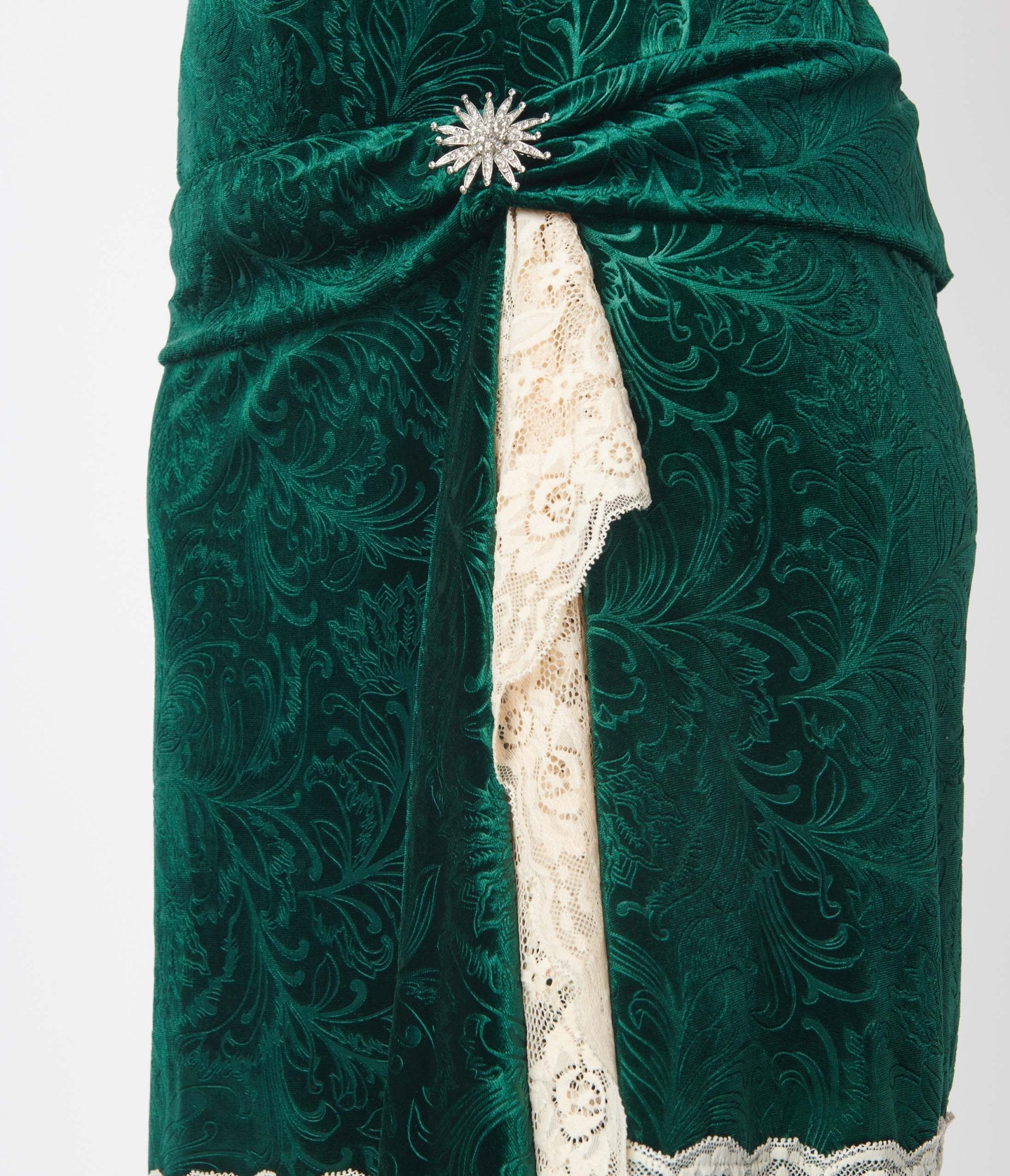 Unique Vintage 1920s Emerald Green Crushed Velvet & Ivory Lace Flapper Dress