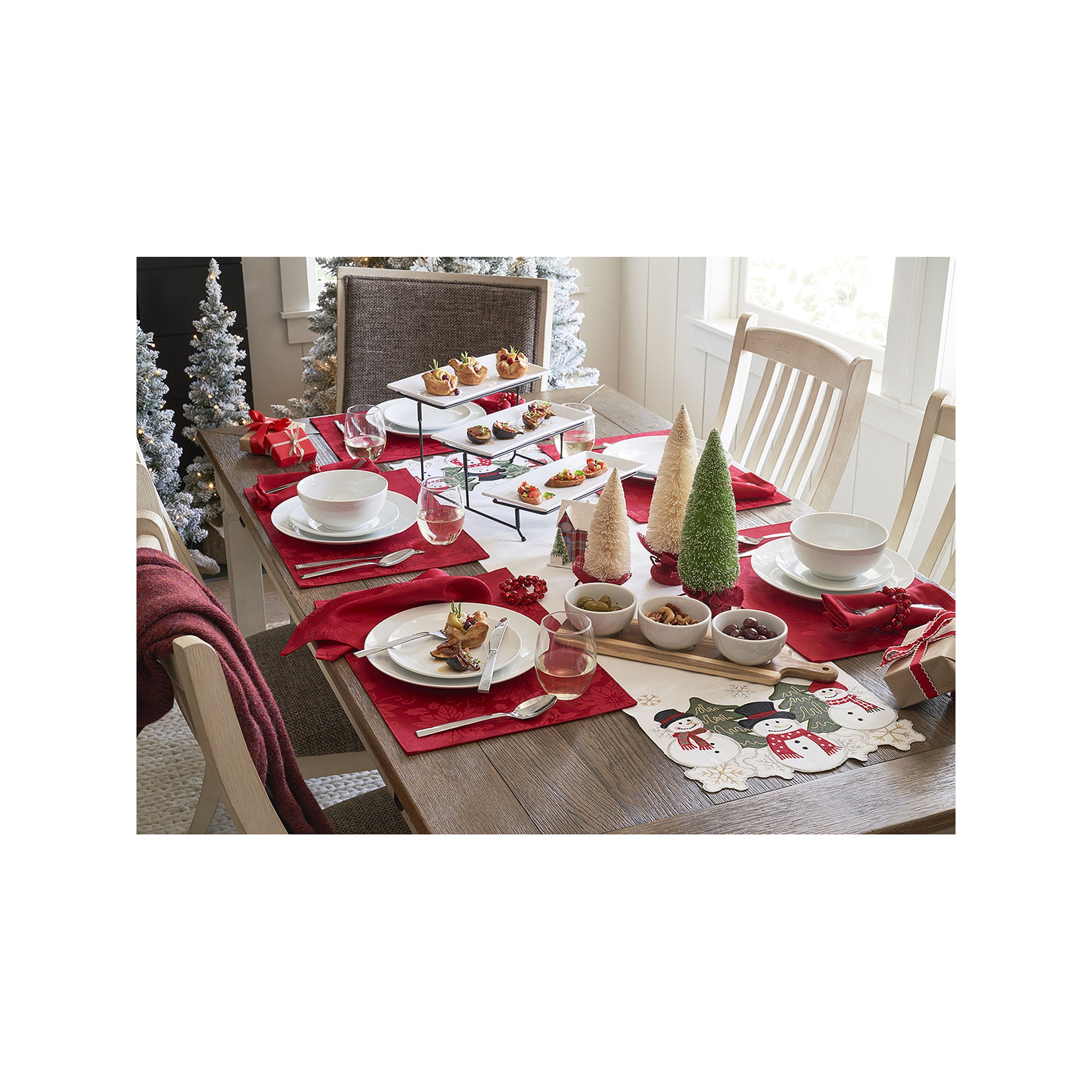 Homewear Holiday Red Jacquard Tablecloth - RED ONE SIZE