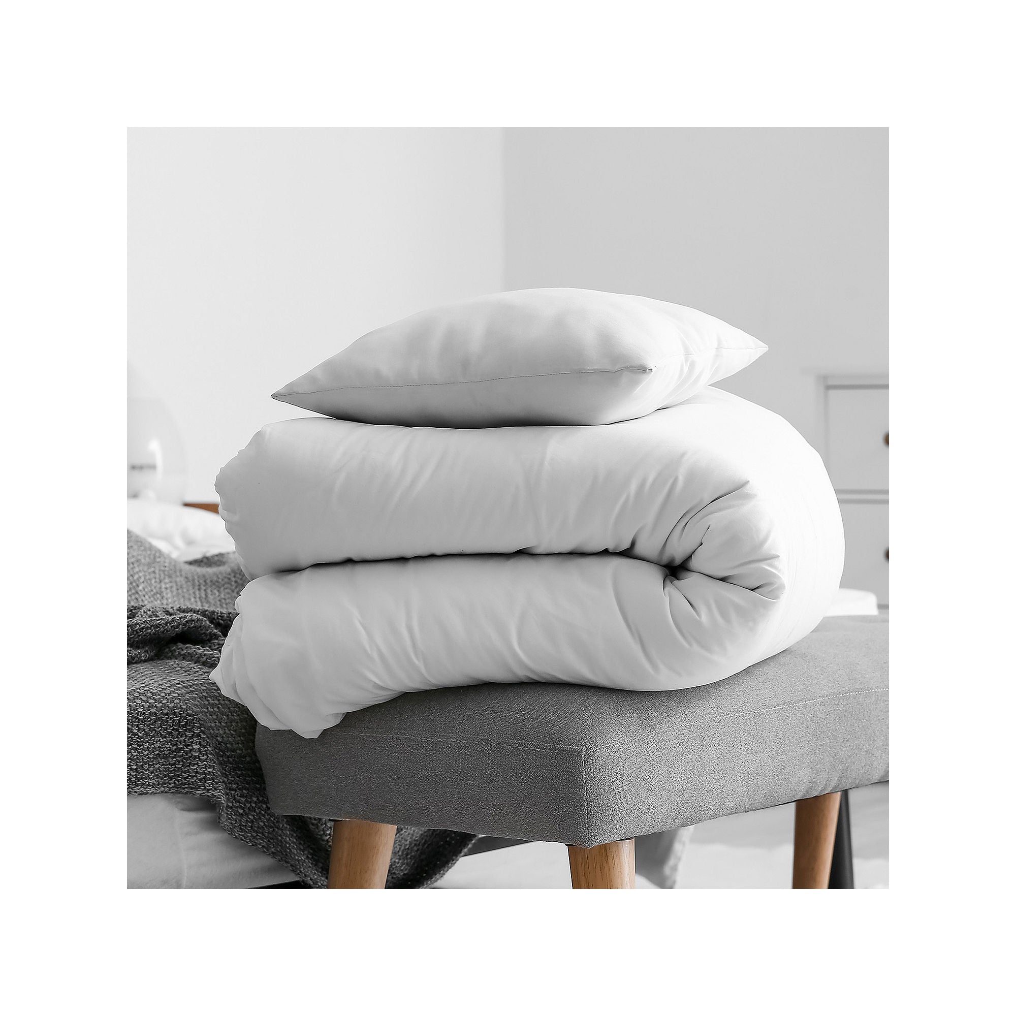 Gaiam Satin Comforter - WHITE ONE SIZE