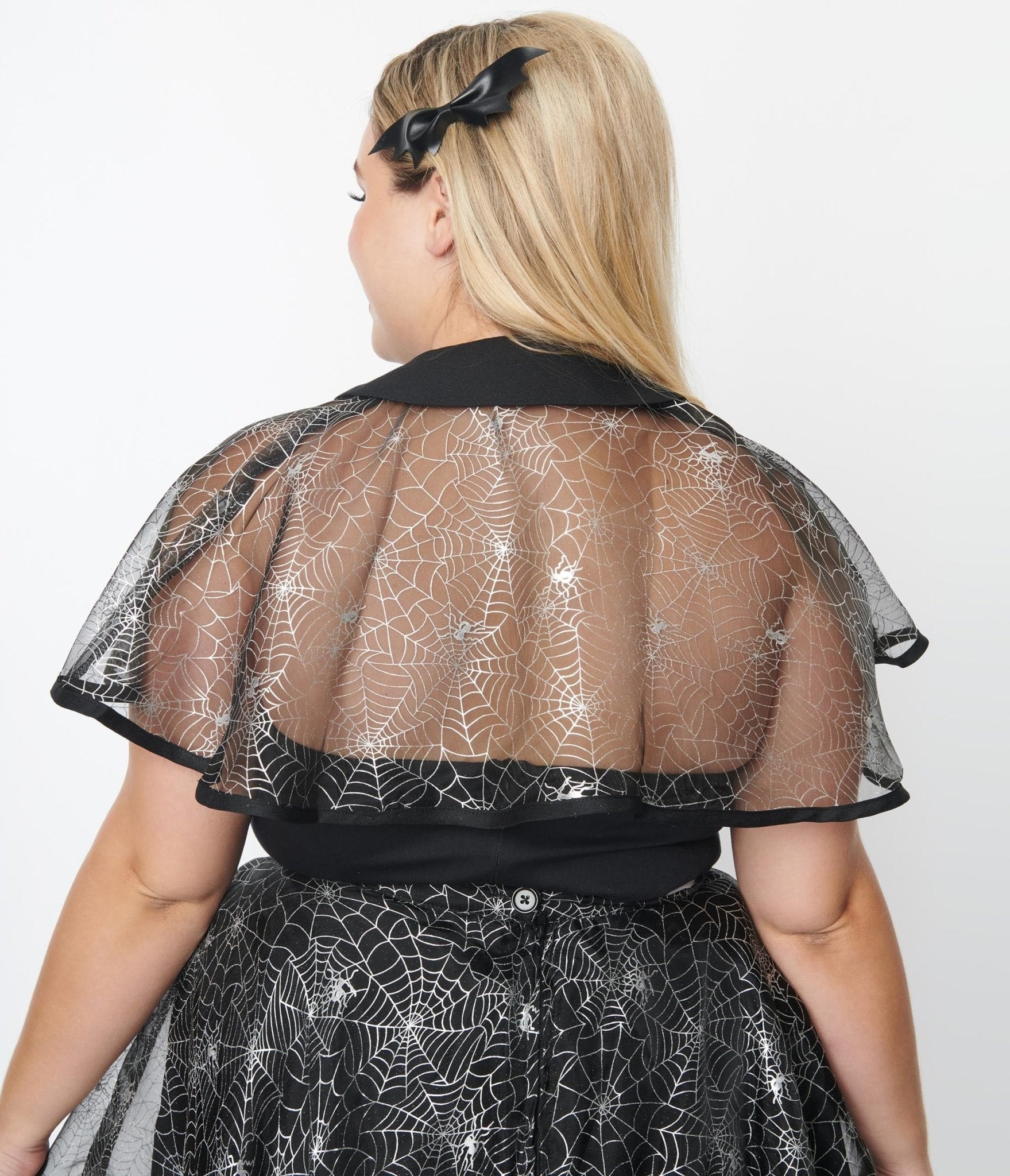 Magnolia Place Plus Size Black Spiderweb Capelet