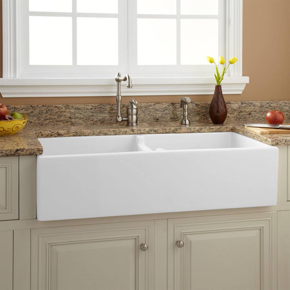 990 x 460 x 250 (39 x 18 x 10) Reversible Smooth Face/Concave Face Double Bowl Fireclay Farmhouse Sink - White