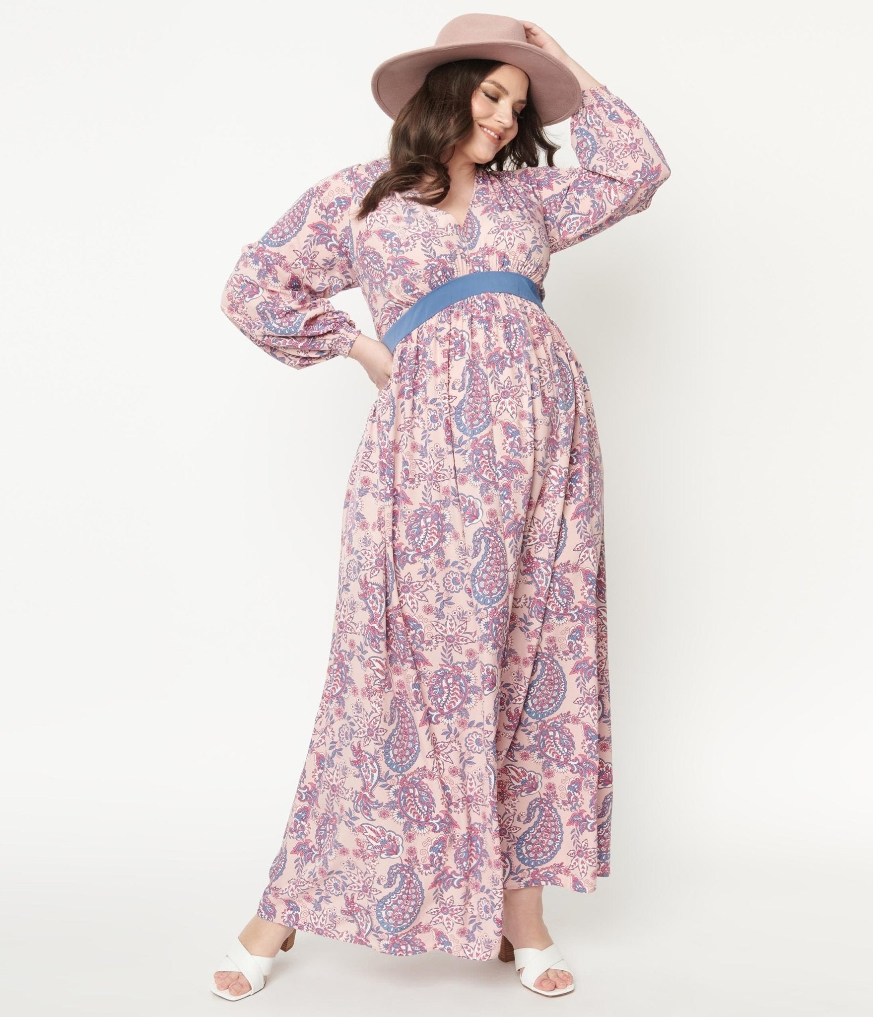 Unique Vintage Plus Size 1970s Pink Paisley Print Buttercup Maxi Dress