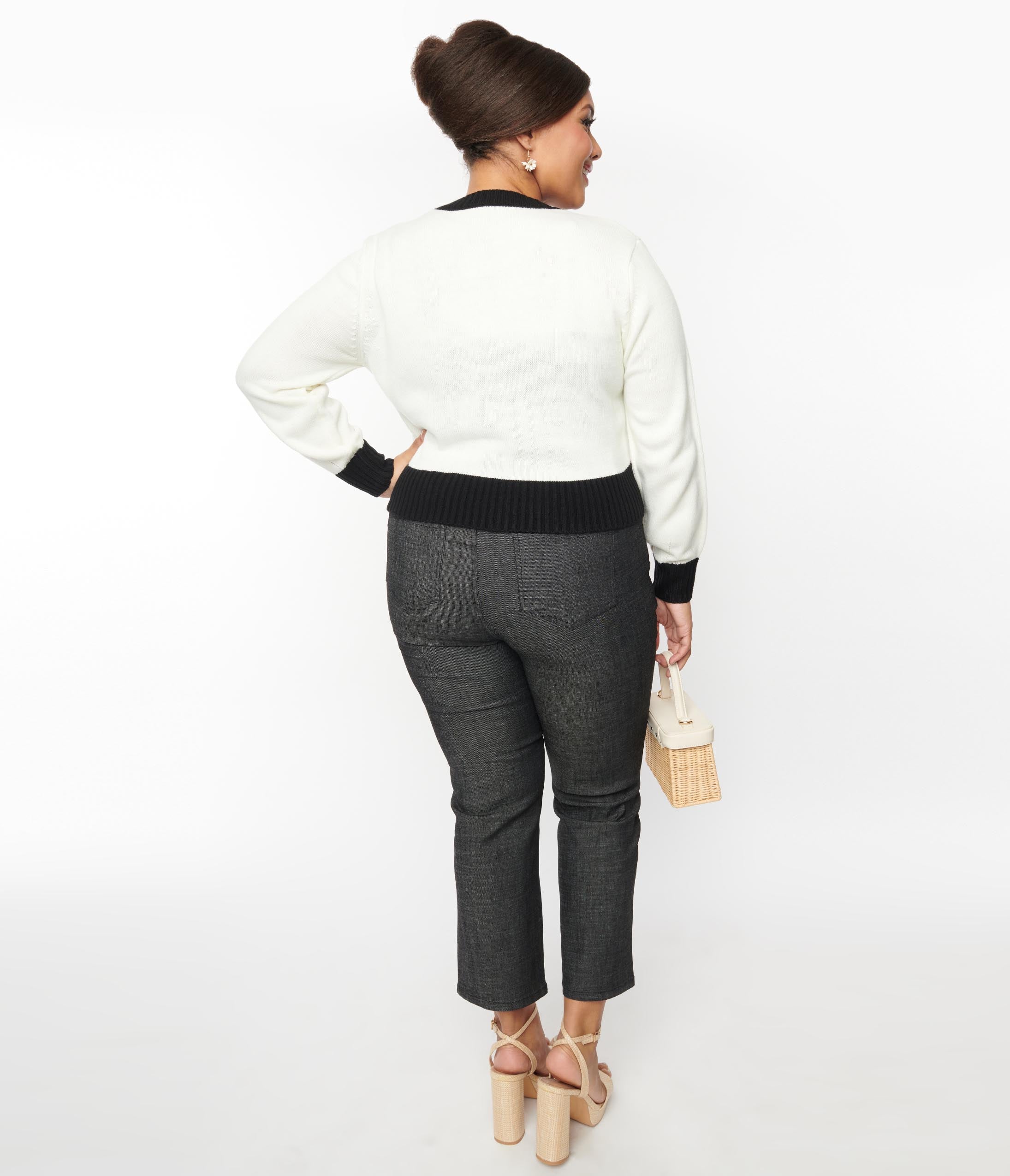 Smak Parlour Plus Size Black Denim Notched Capri Jeans