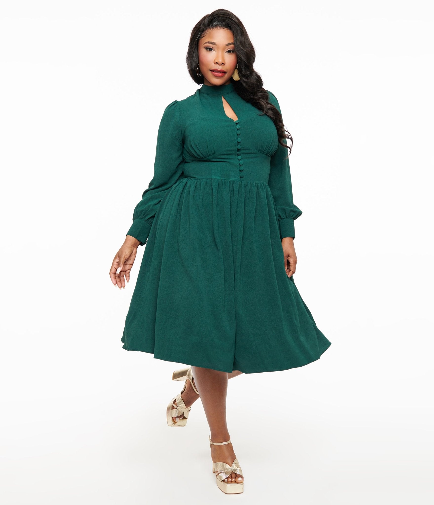 Unique Vintage Plus Size 1970s Hunter Green Keyhole Swing Dress