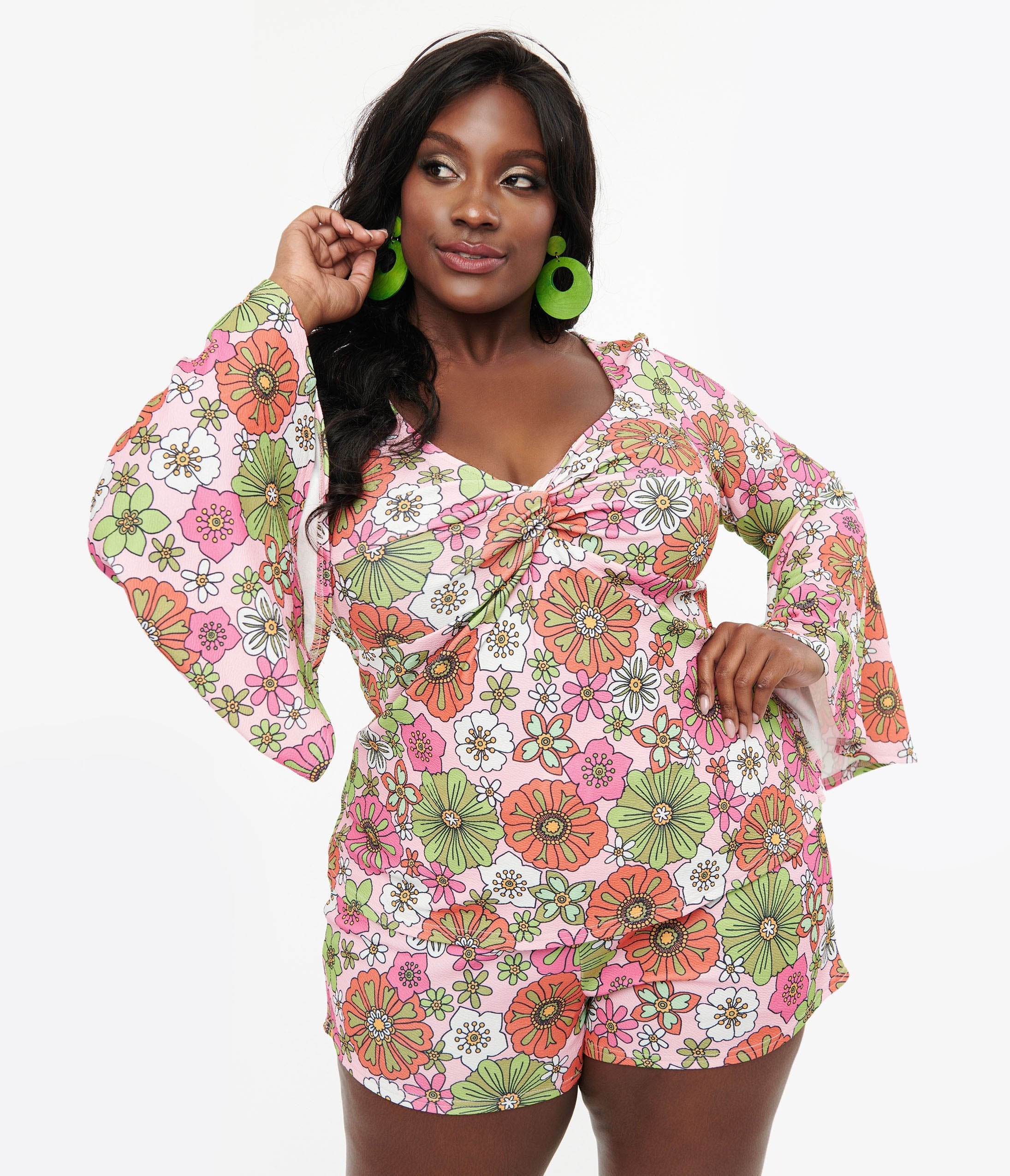 Smak Parlour Plus Size 1960s Pink Retro Bloom Trumpet Sleeve Top