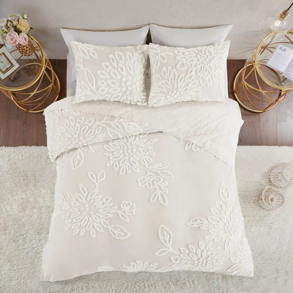 Madison Park PANSY CVT SET - White Pansy 3 Piece Tufted Cotton Chenille Floral Coverlet Set White - Full-Queen