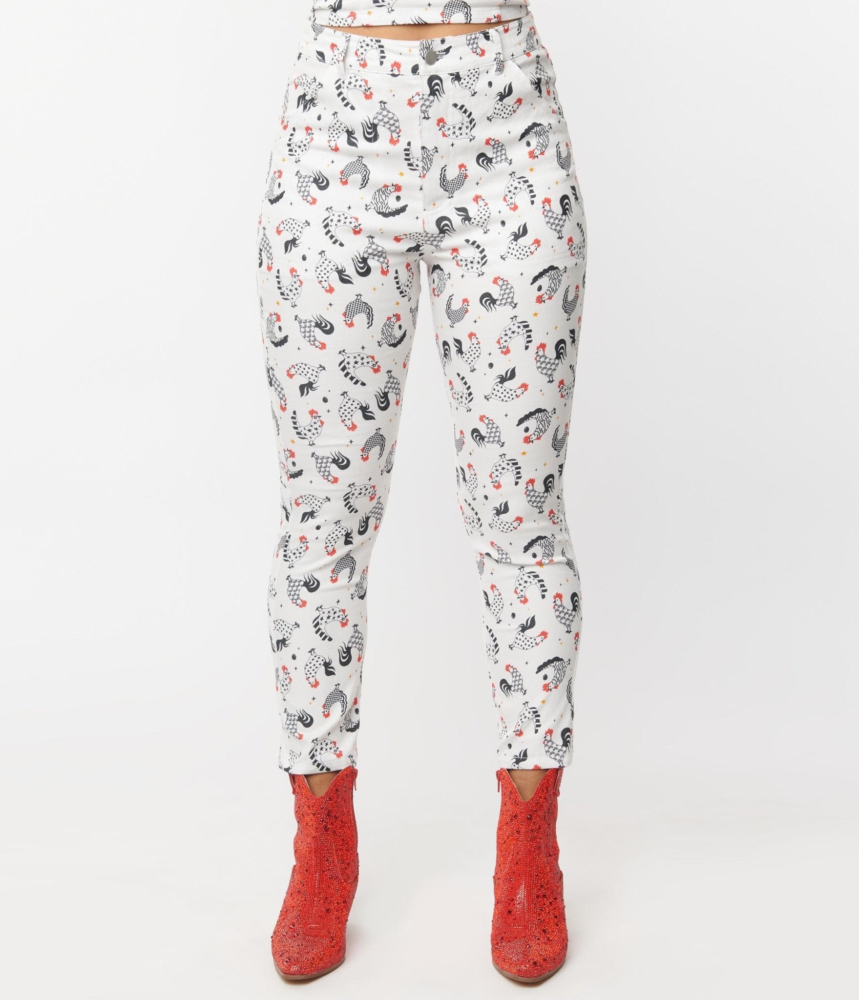 Unique Vintage White Chicken Print Cropped Capris