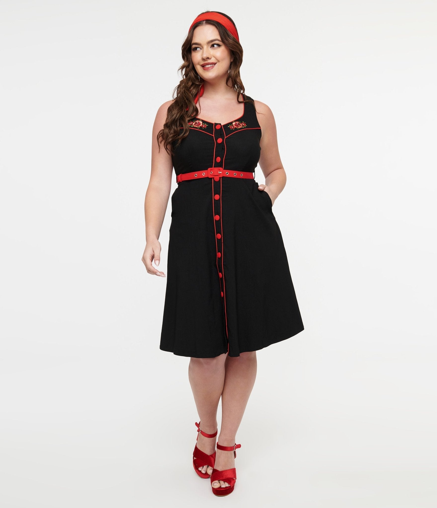 Voodoo Vixen 1950s Black & Red Western Rose Swing Dress