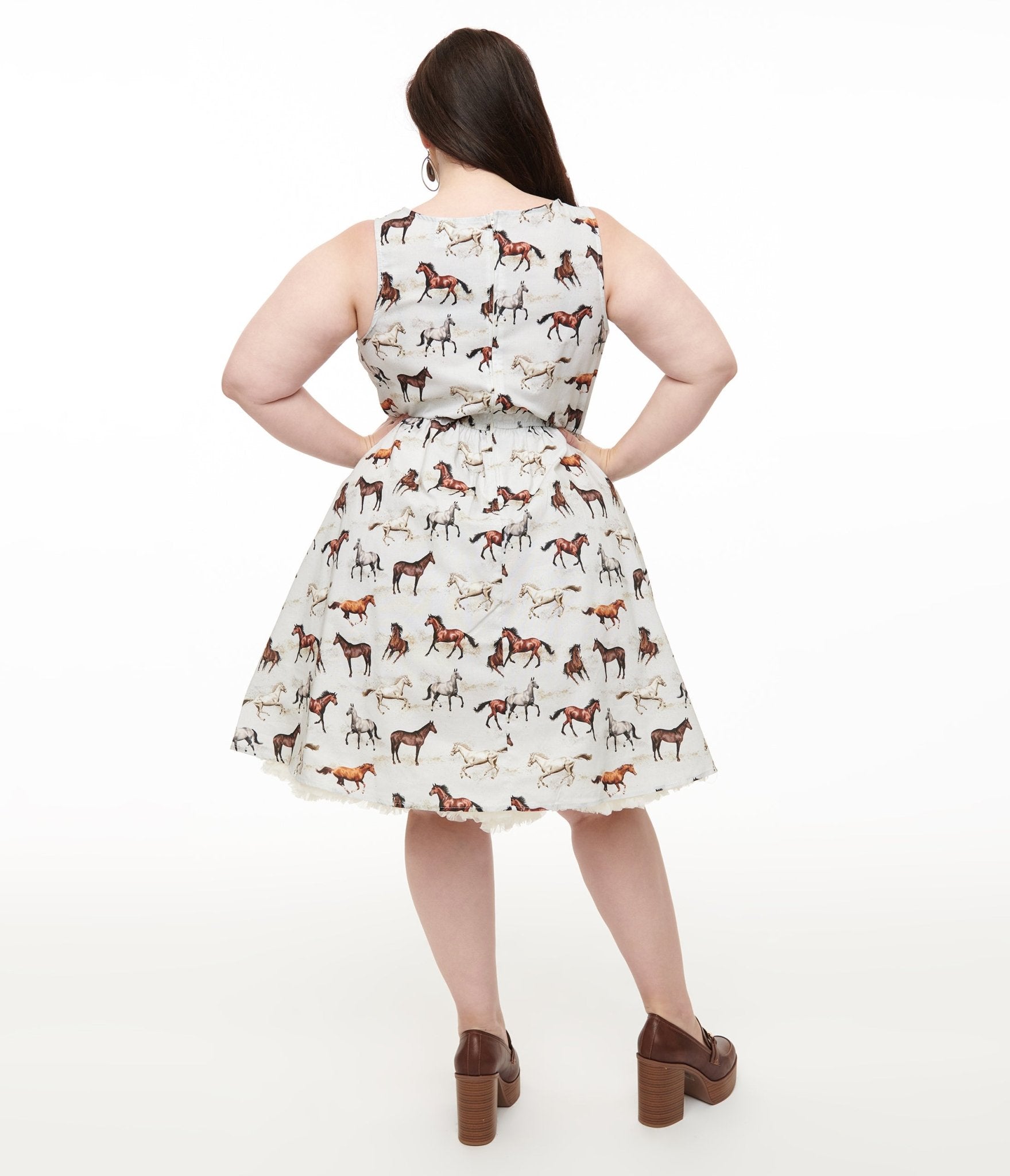 Retrolicious Plus Size 1950s White & Brown Horse Print Cotton Swing Dress