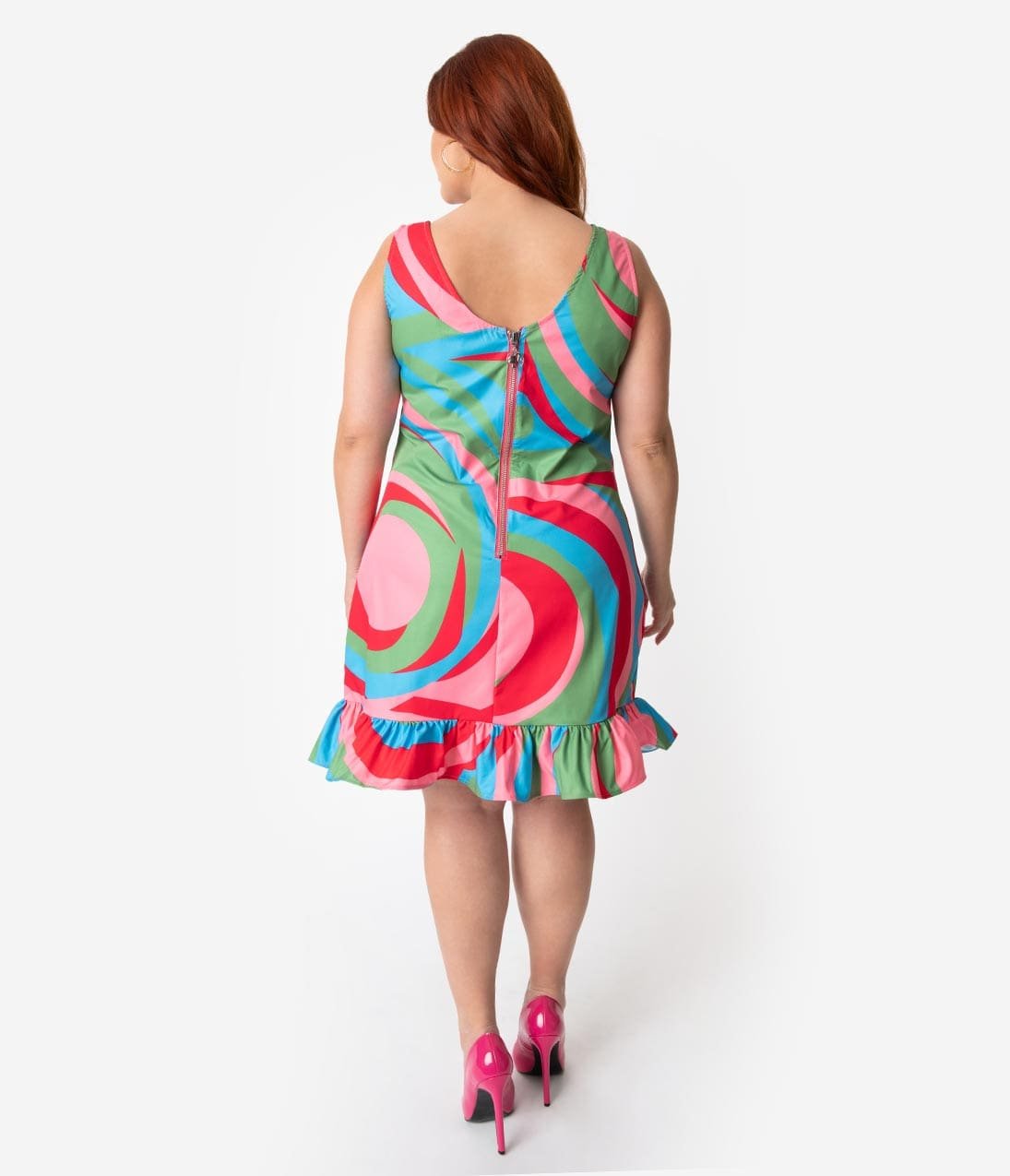 Barbie x Unique Vintage Plus Size 1960s Style Swirly Cue Shift Dress