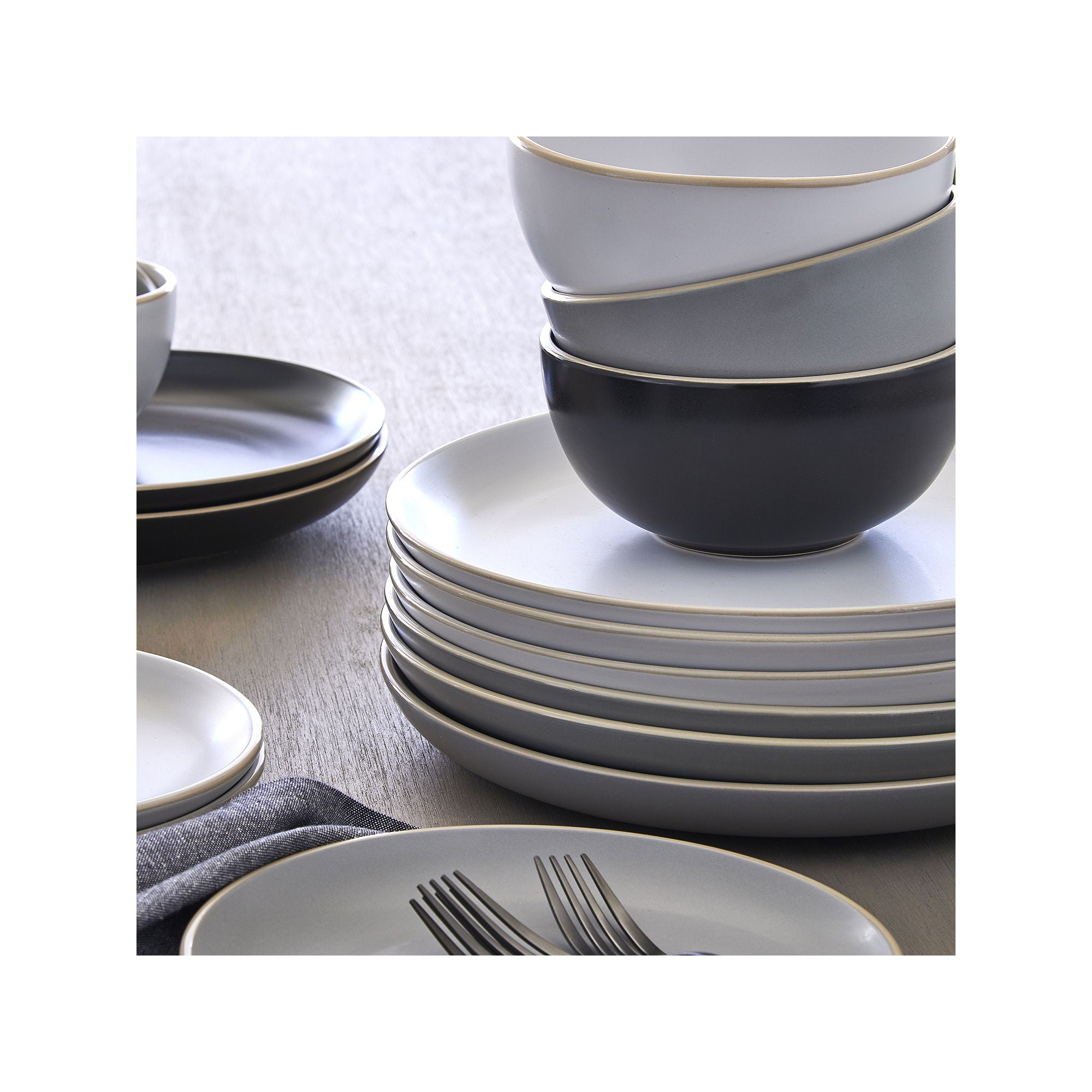 Gibson Rockaway White 12-Pc. Stoneware Dinnerware Set - WHITE ONE SIZE