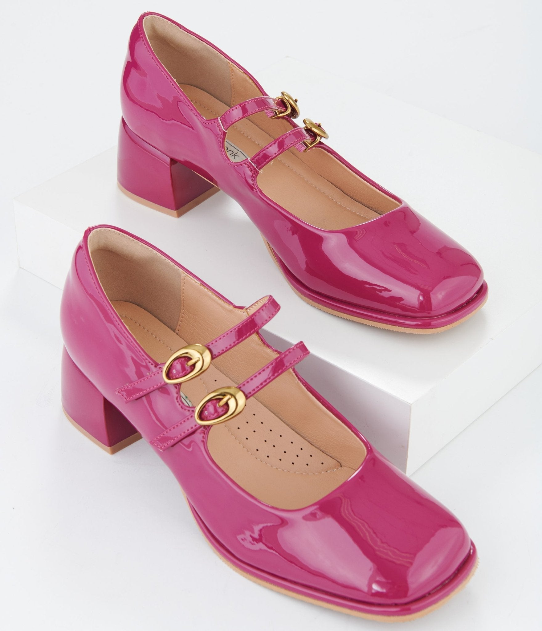 1960s Magenta Patent Leatherette Sweet Elizabeth Pumps