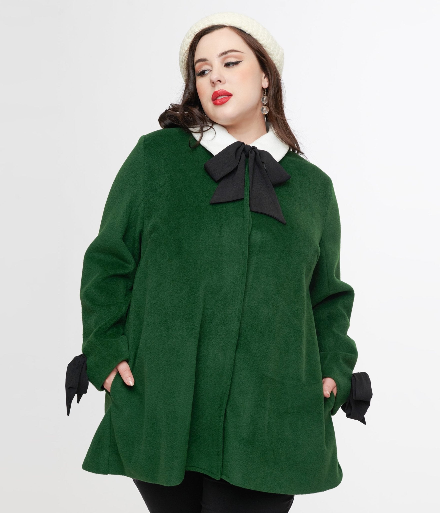 Smak Parlour Plus Size 1960s Green & Black Bows Topper Coat