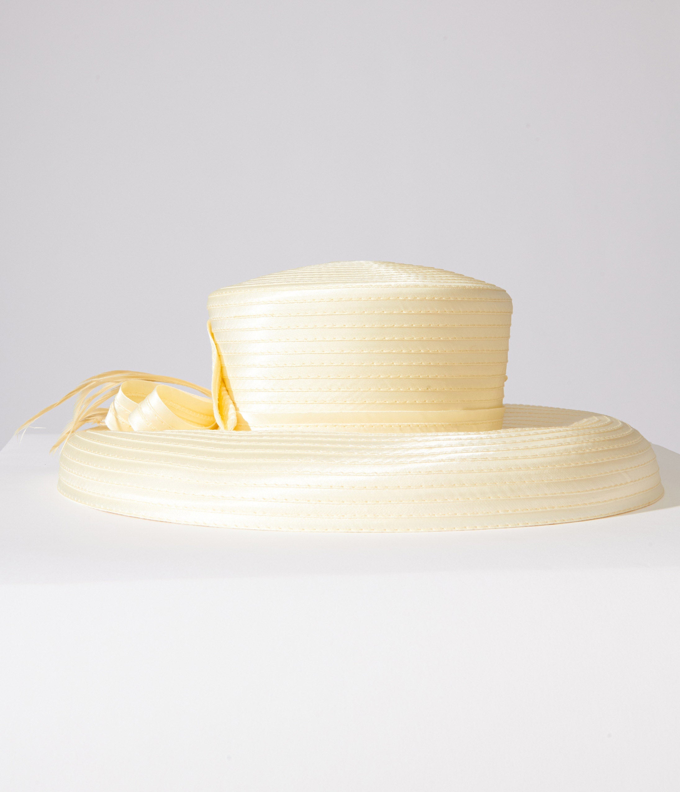 1950s Yellow Satin Ribbon Hat