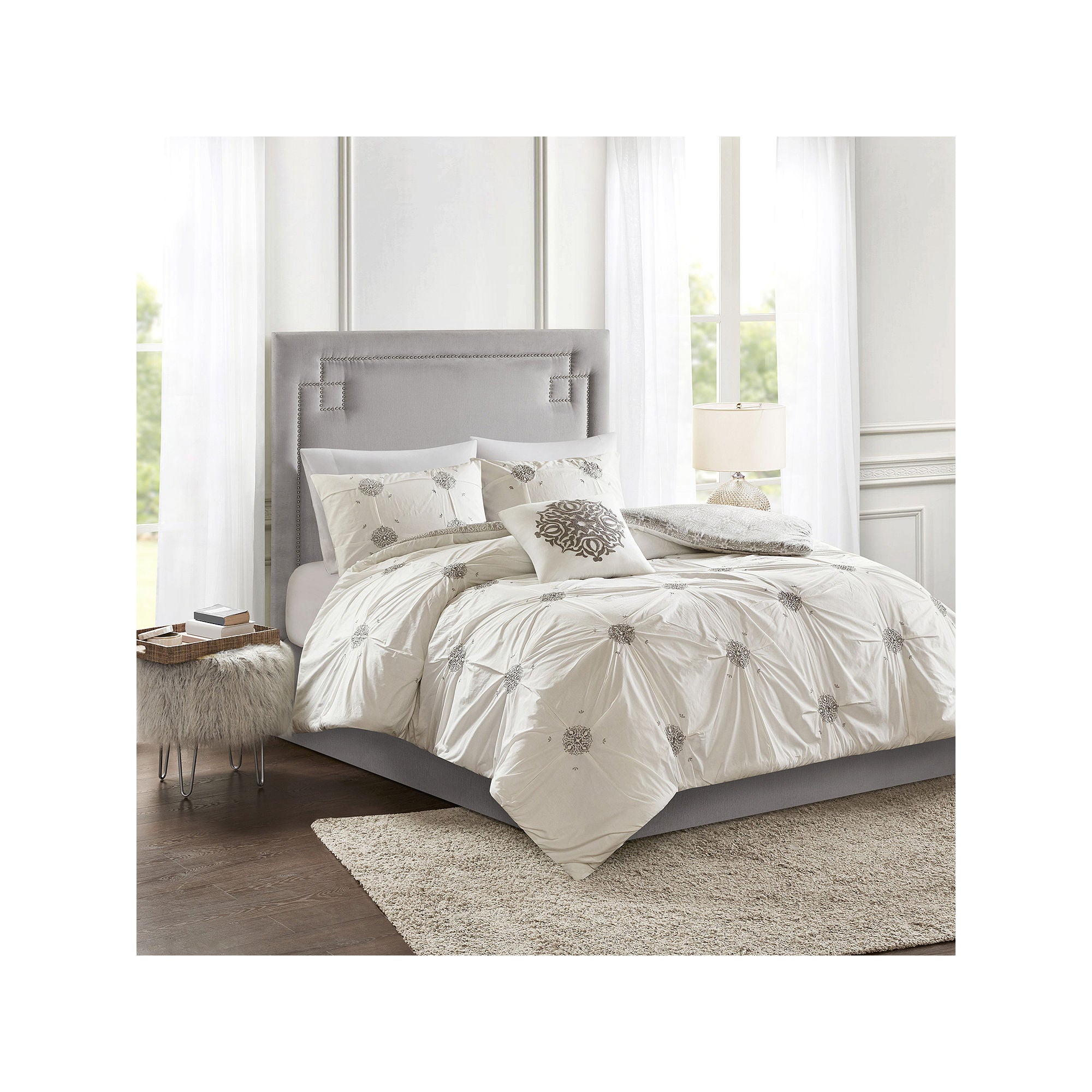 Madison Park Edna 4-Pc. Duvet Set 4-Pc. Medallion Reversible Duvet Cover Set - IVORY ONE SIZE