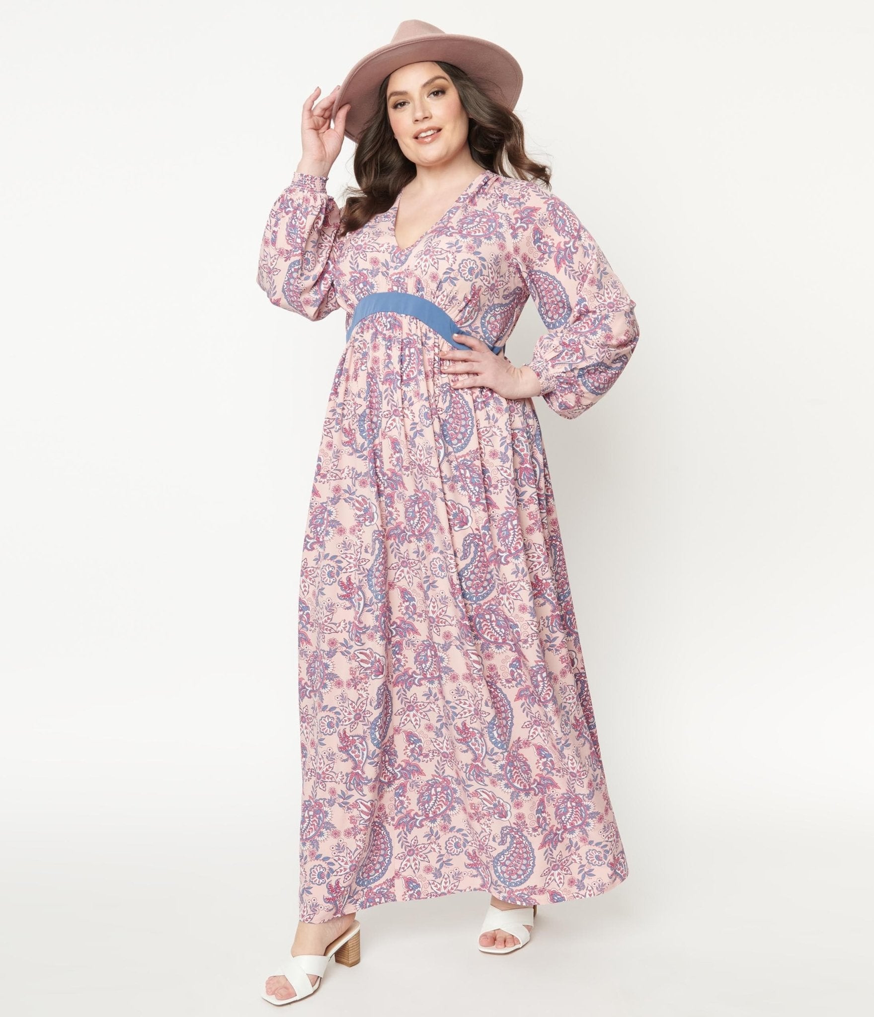 Unique Vintage Plus Size 1970s Pink Paisley Print Buttercup Maxi Dress