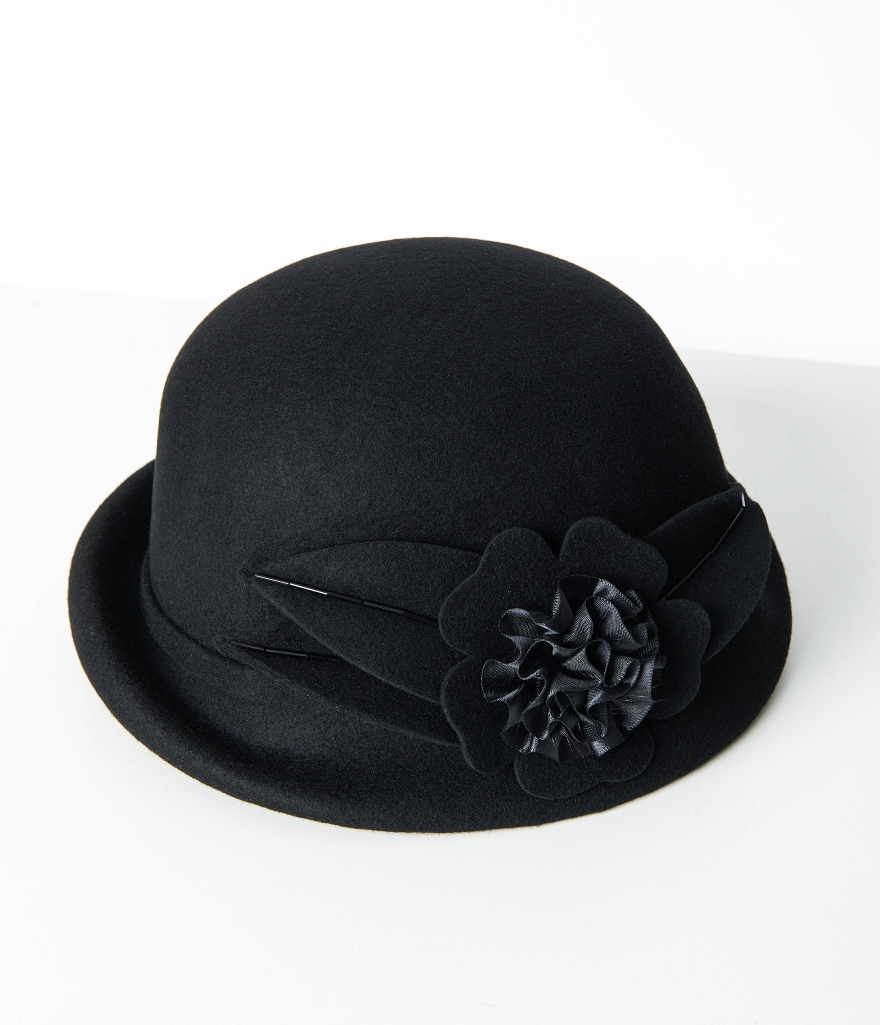 Unique Vintage 1920s Black Floral Cloche Hat