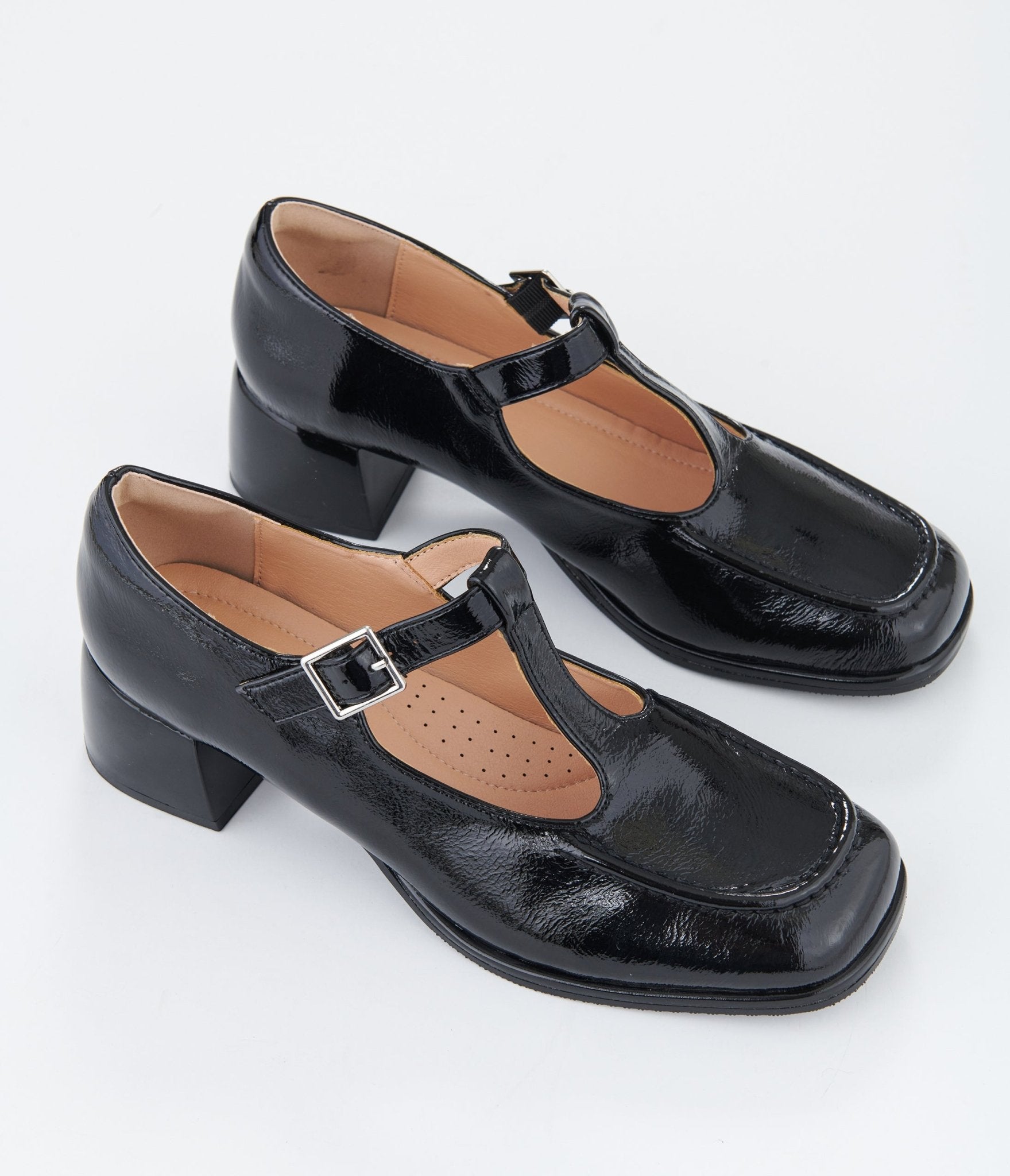 1950s Black Patent Leatherette Unforgettable Elizabeth Pumps