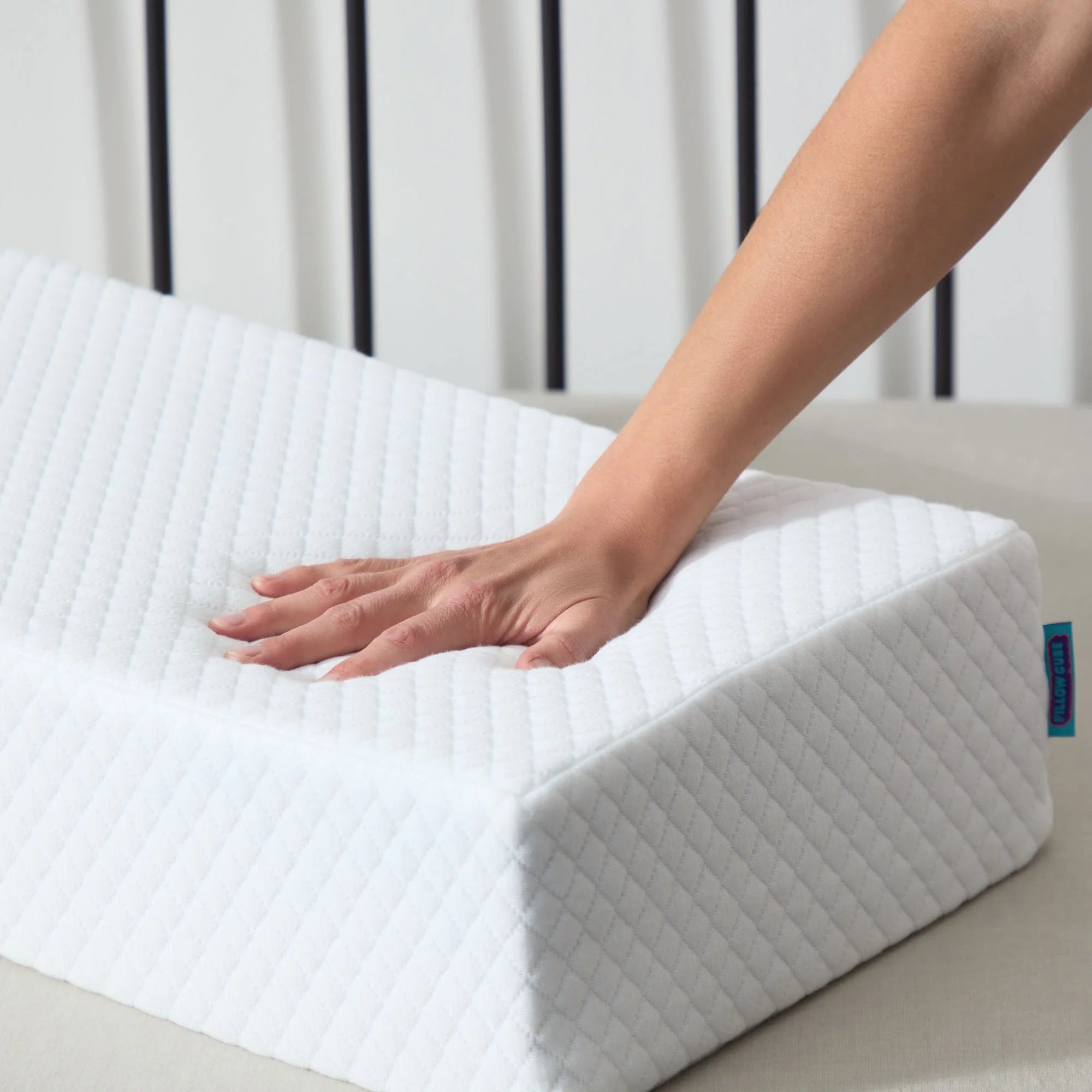 ORIGINAL PILLOW CUBE WMPCOP5 Ice Cube Standard Pillow