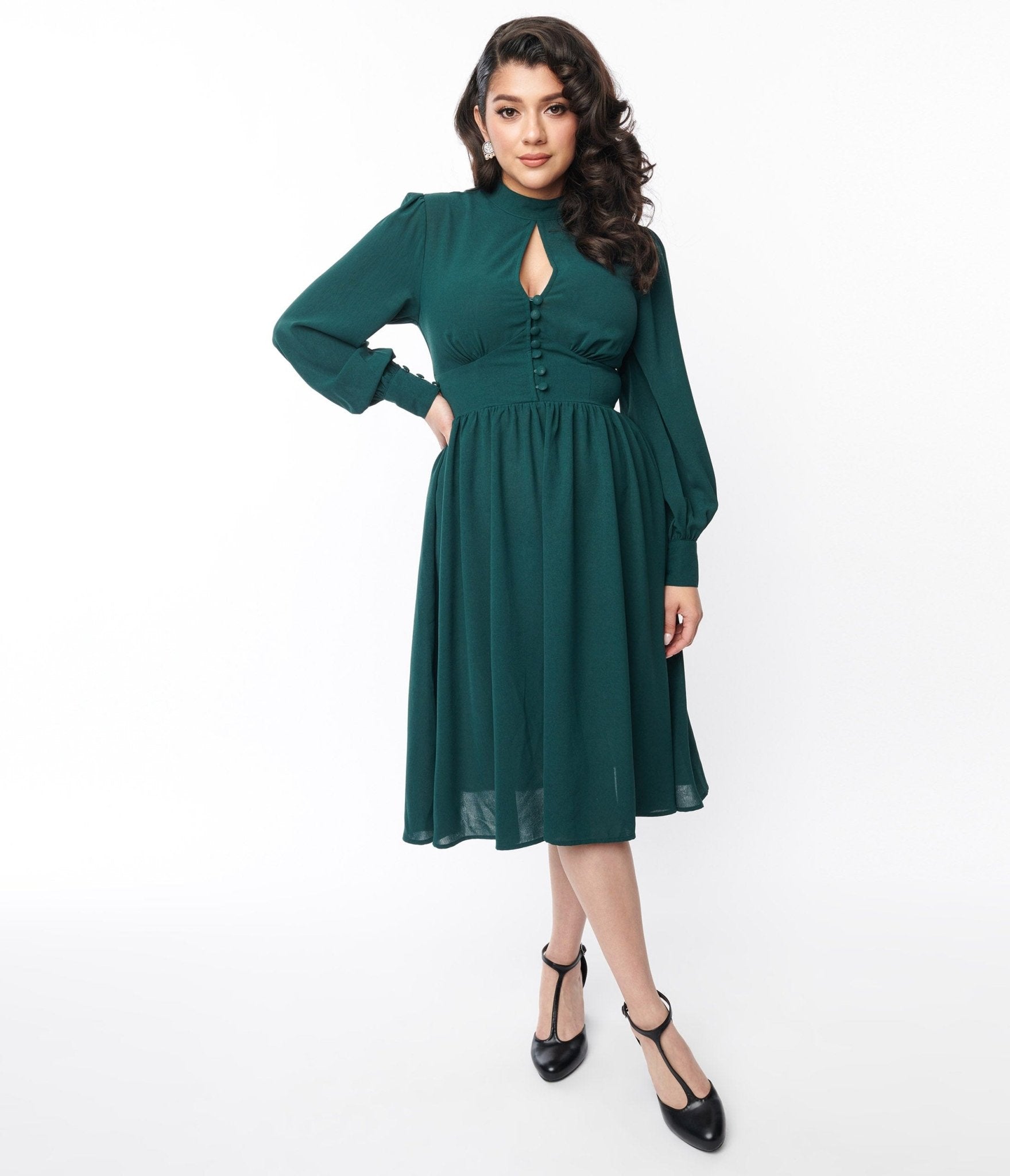 Unique Vintage 1970s Hunter Green Keyhole Swing Dress