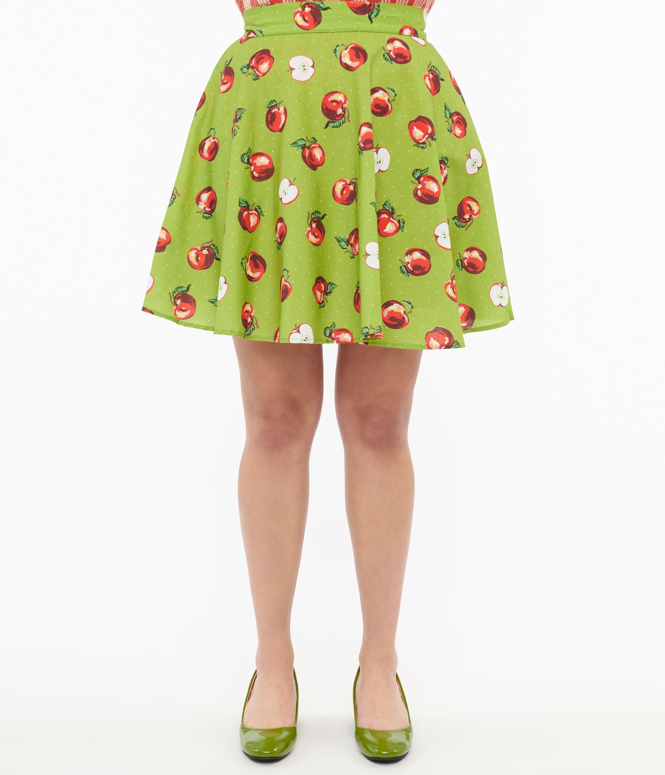 Retrolicious 1950s Green & Red Apple Print Skater Skirt