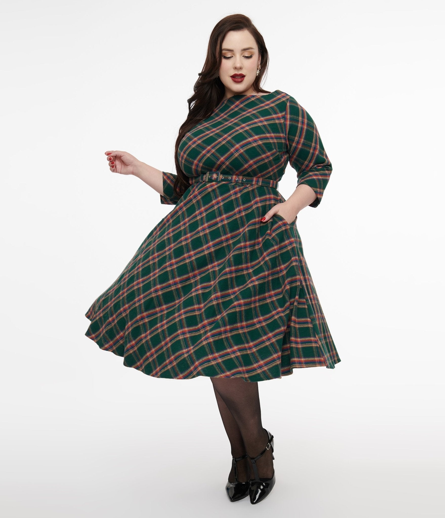 Unique Vintage Plus Size 1950s Green & Tan Plaid Devon Swing Dress