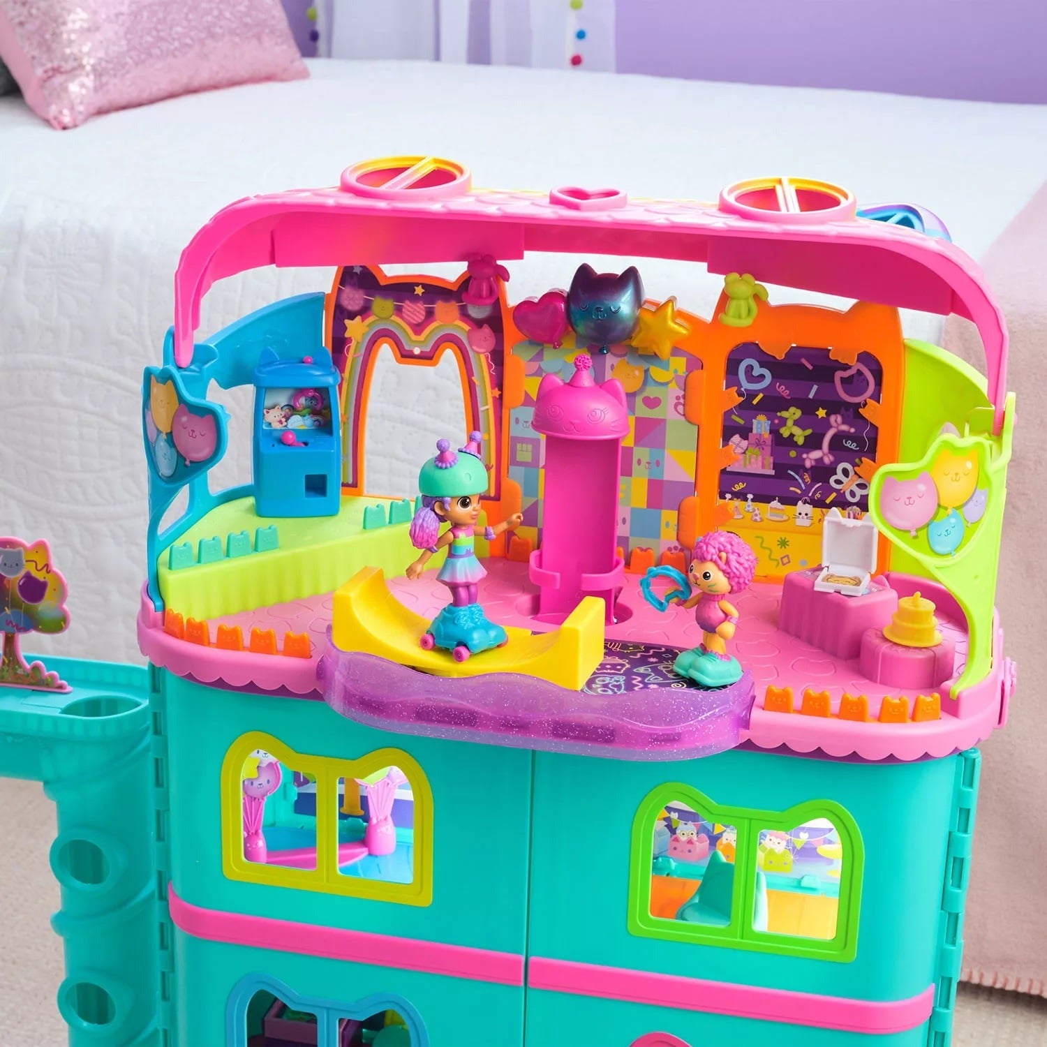 Gabby's Dollhouse Celebration and Deluxe Playsets