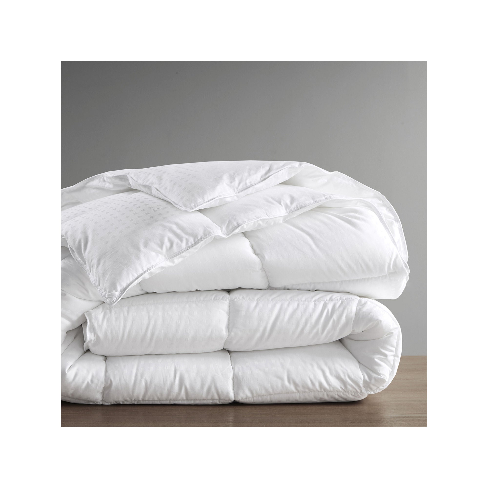 Croscill Signature Cotton Comforter - WHITE ONE SIZE