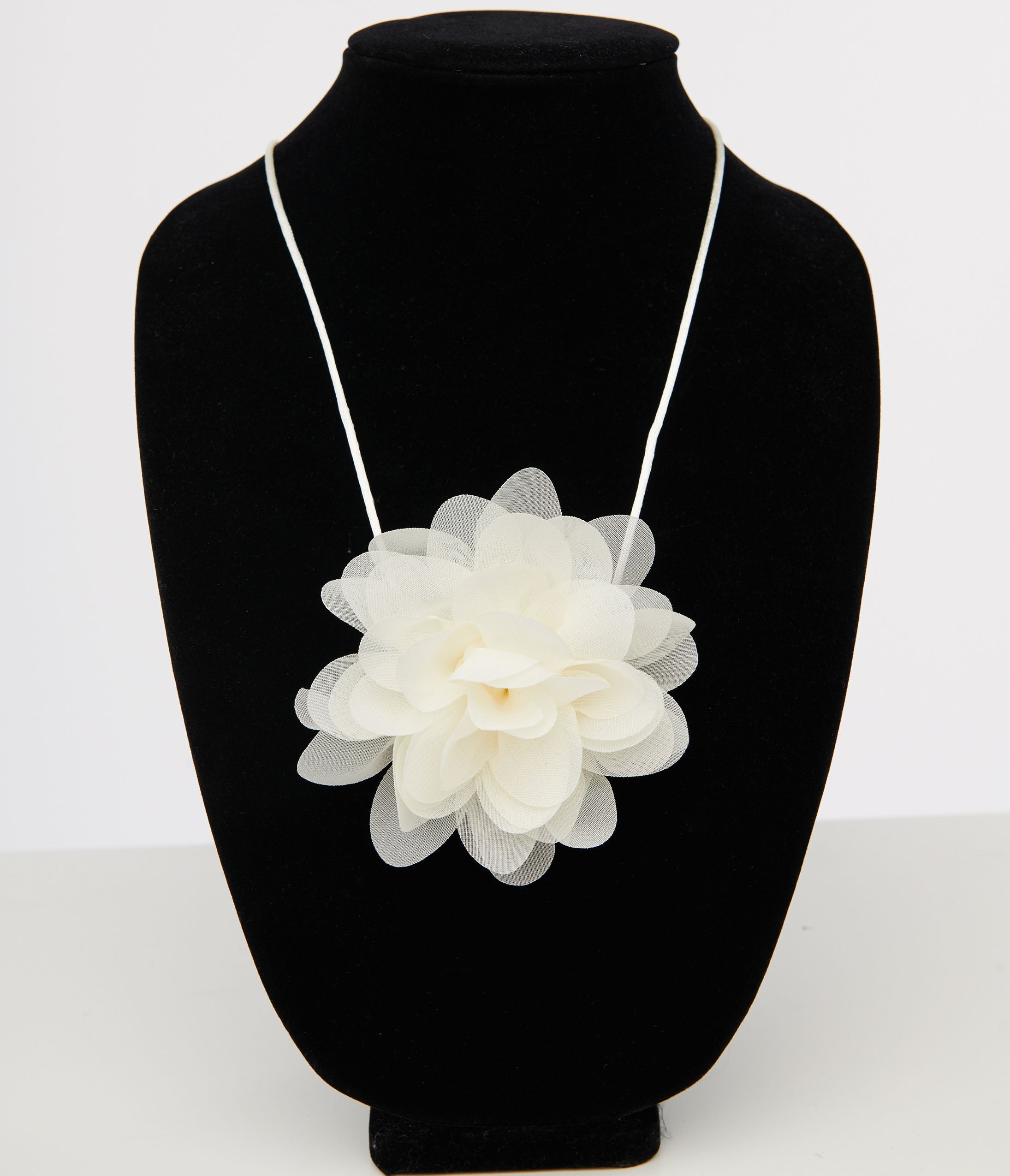 White Flower Necklace