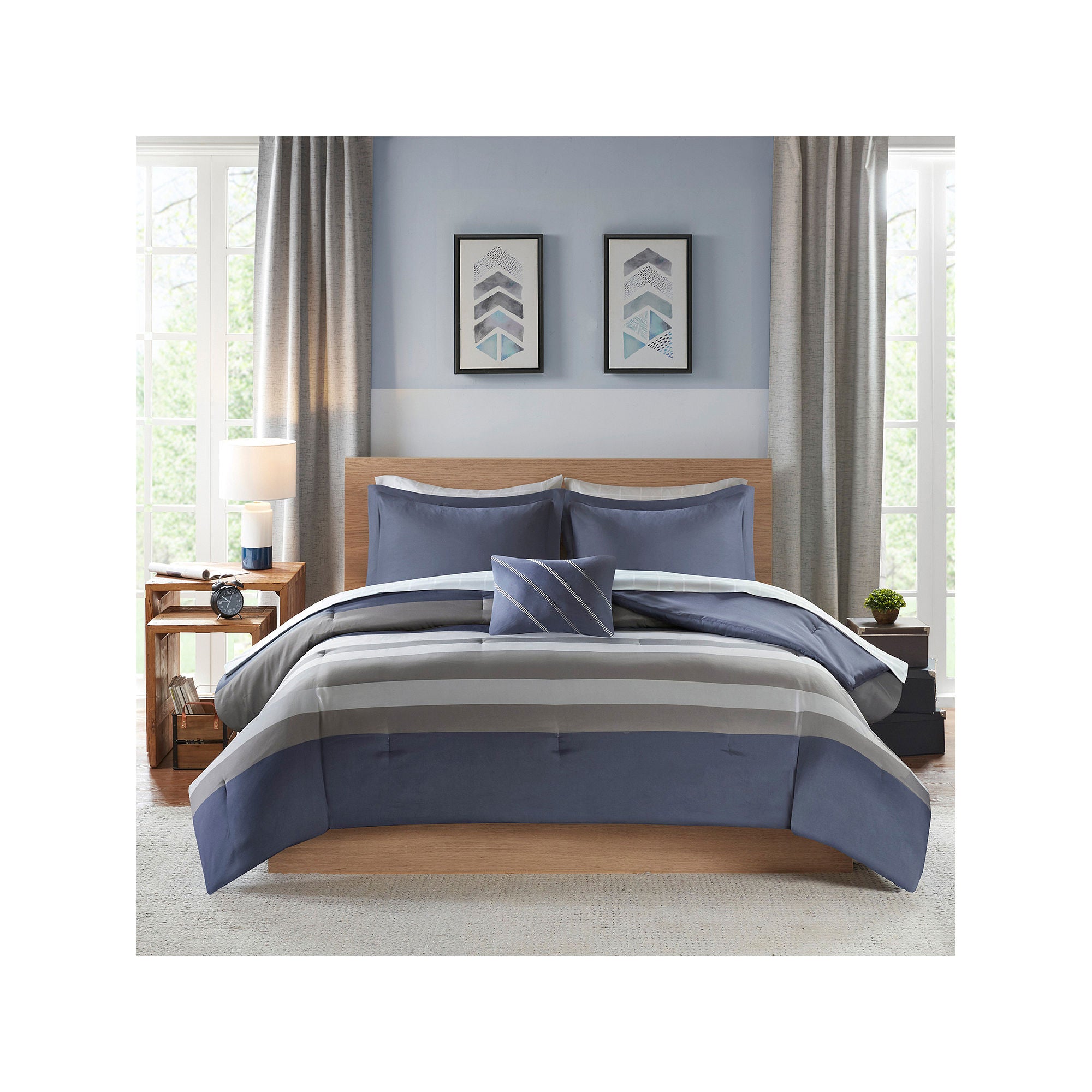 Intelligent Design James Complete Bed Set including Sheets with decorative pillow Blue - Queen