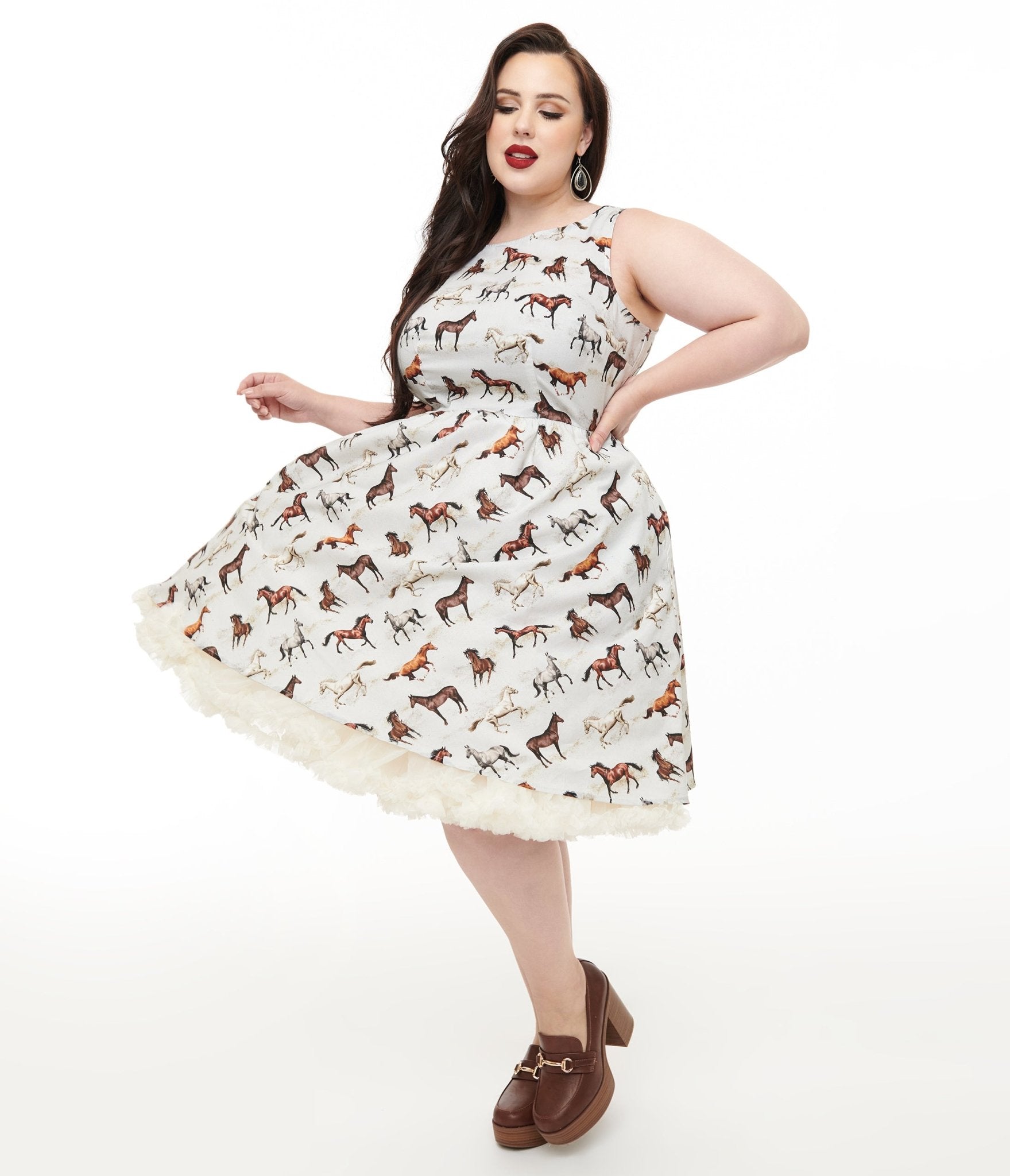 Retrolicious Plus Size 1950s White & Brown Horse Print Cotton Swing Dress