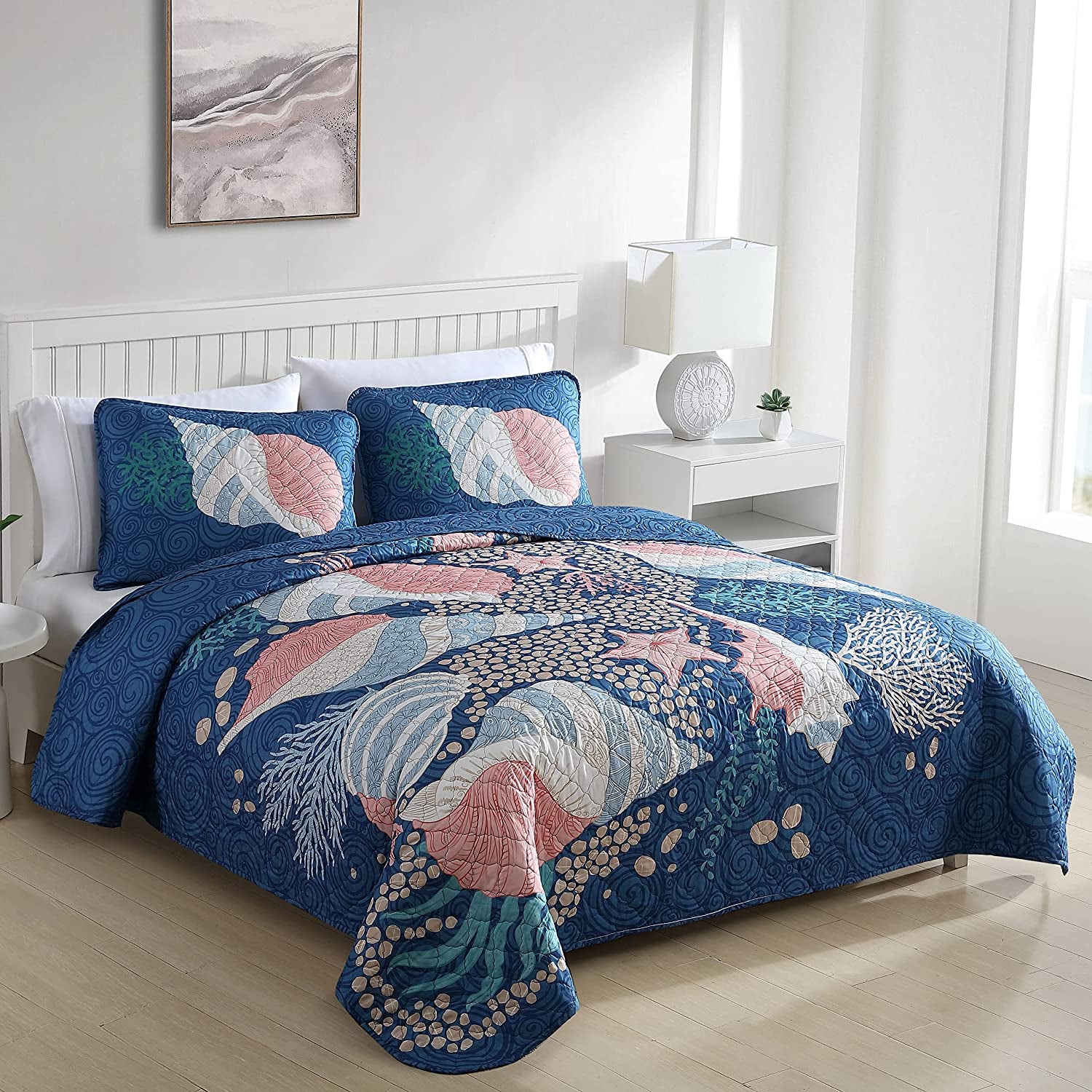 Caribbean Joe COASTAL FQ QLTST - Blue Coastal 3-Piece Quilt Set Patterned Shell Navy, FQ 90x90