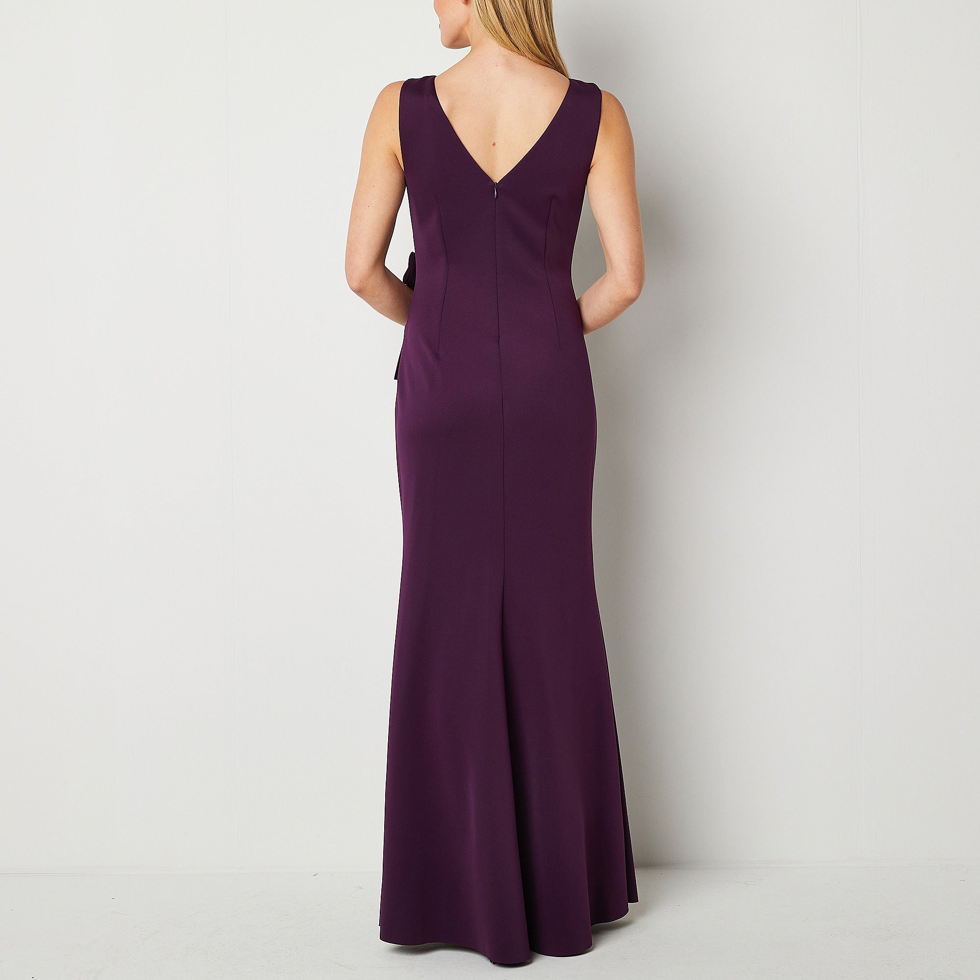 Jessica Howard Sleeveless Evening Gown - PLUM 10