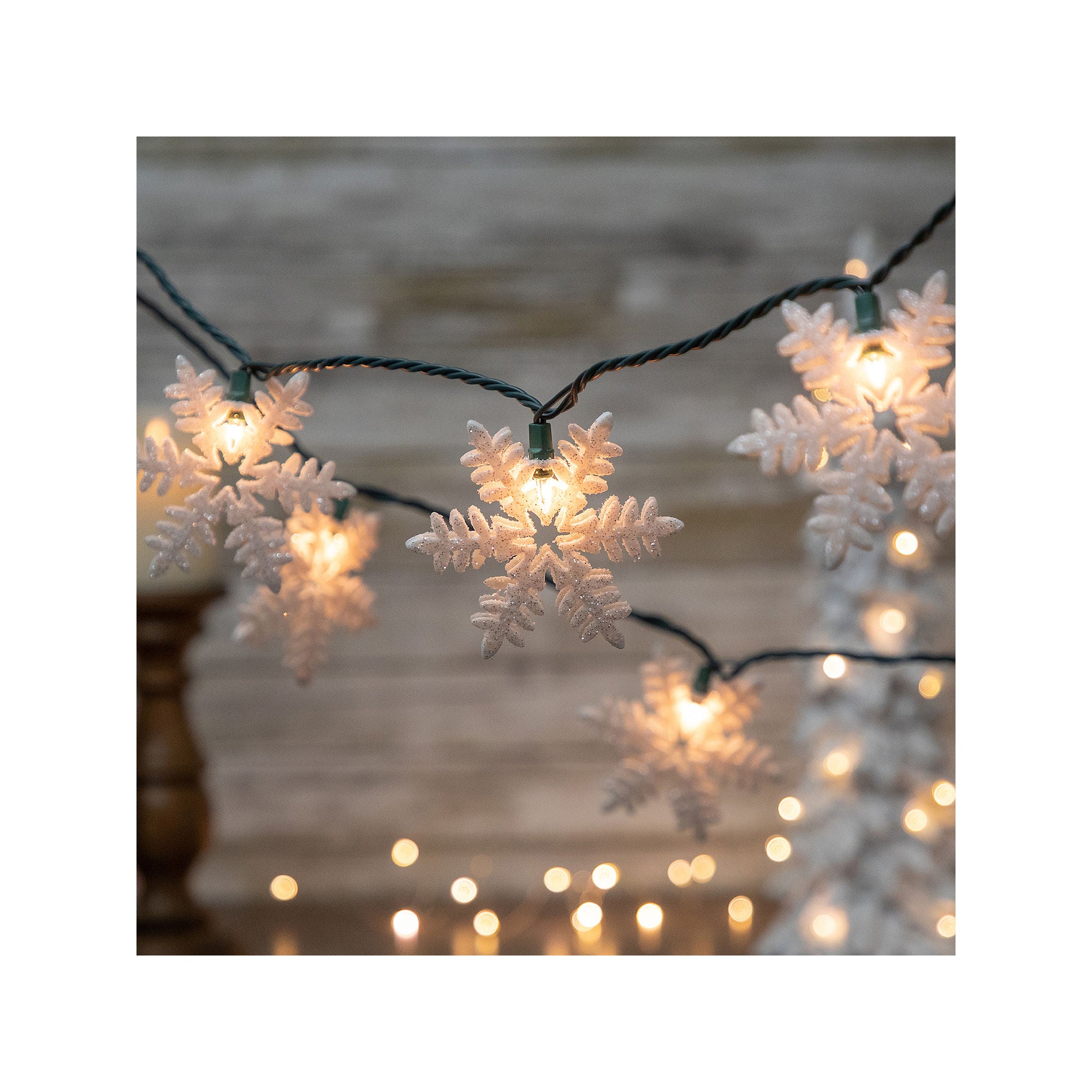 Northlight Glittered Snowflake Outdoor String Lights - WHITE ONE SIZE