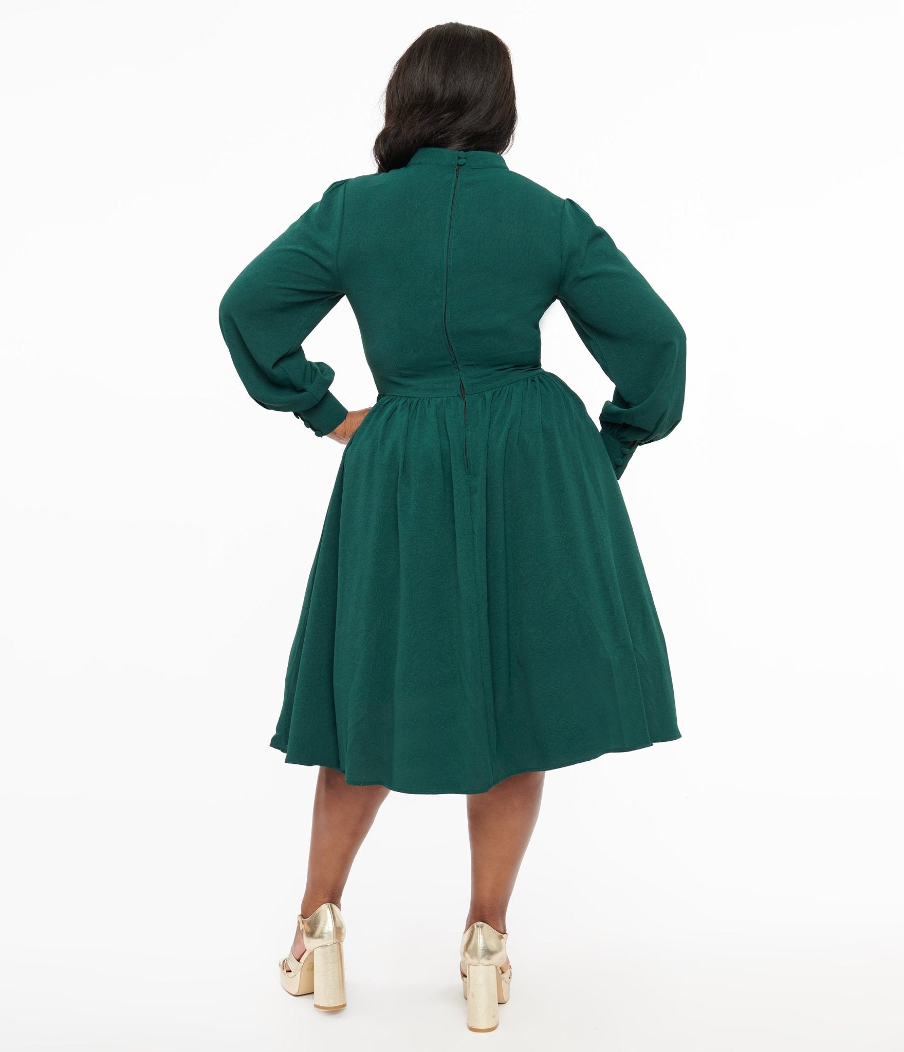 Unique Vintage Plus Size 1970s Hunter Green Keyhole Swing Dress