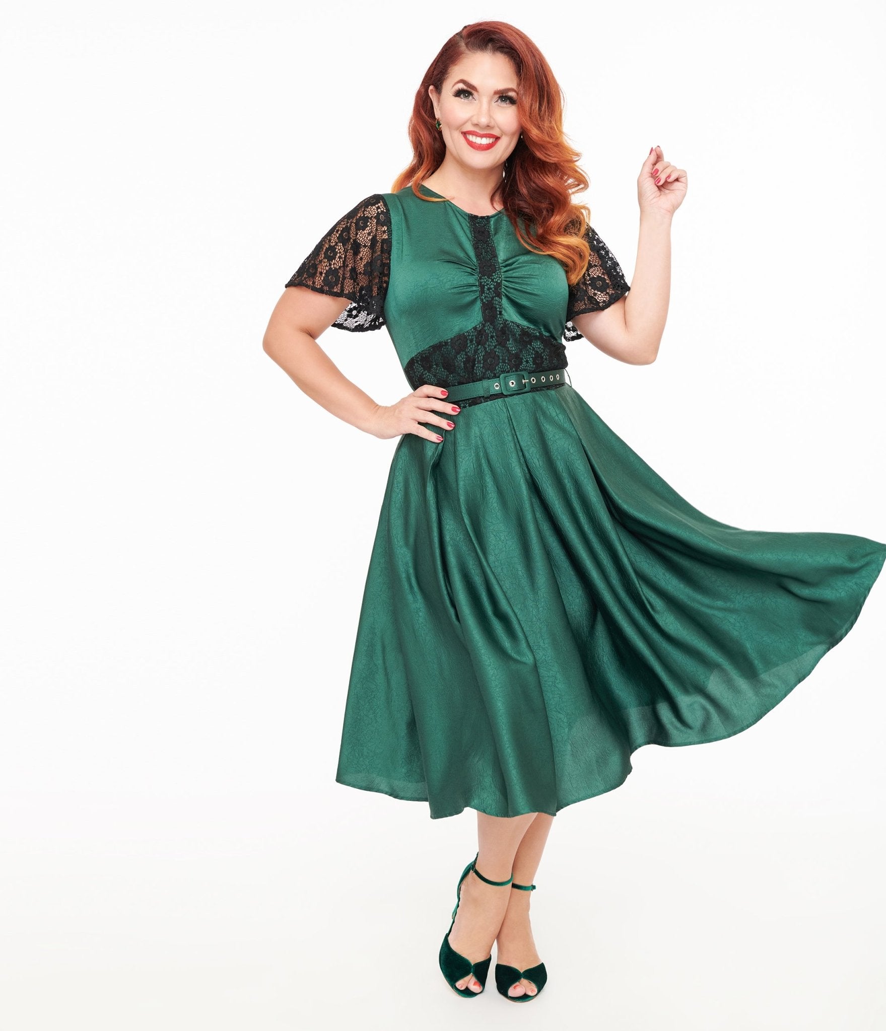 Unique Vintage 1940s Emerald Green & Black Lace Swing Dress