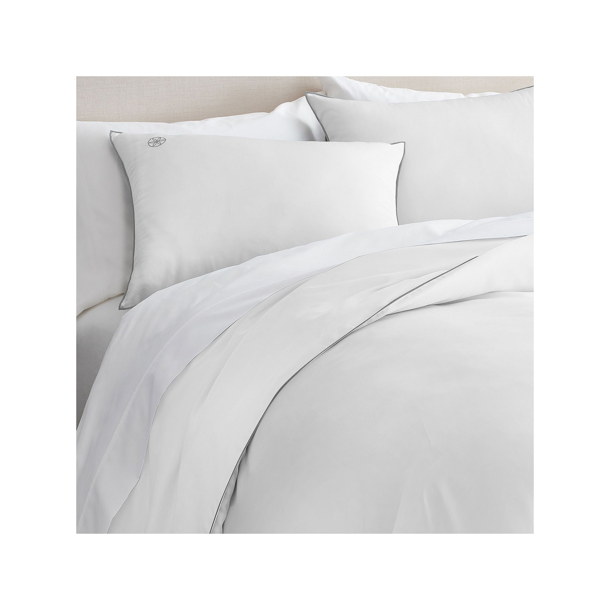 Gaiam Satin Comforter - WHITE ONE SIZE