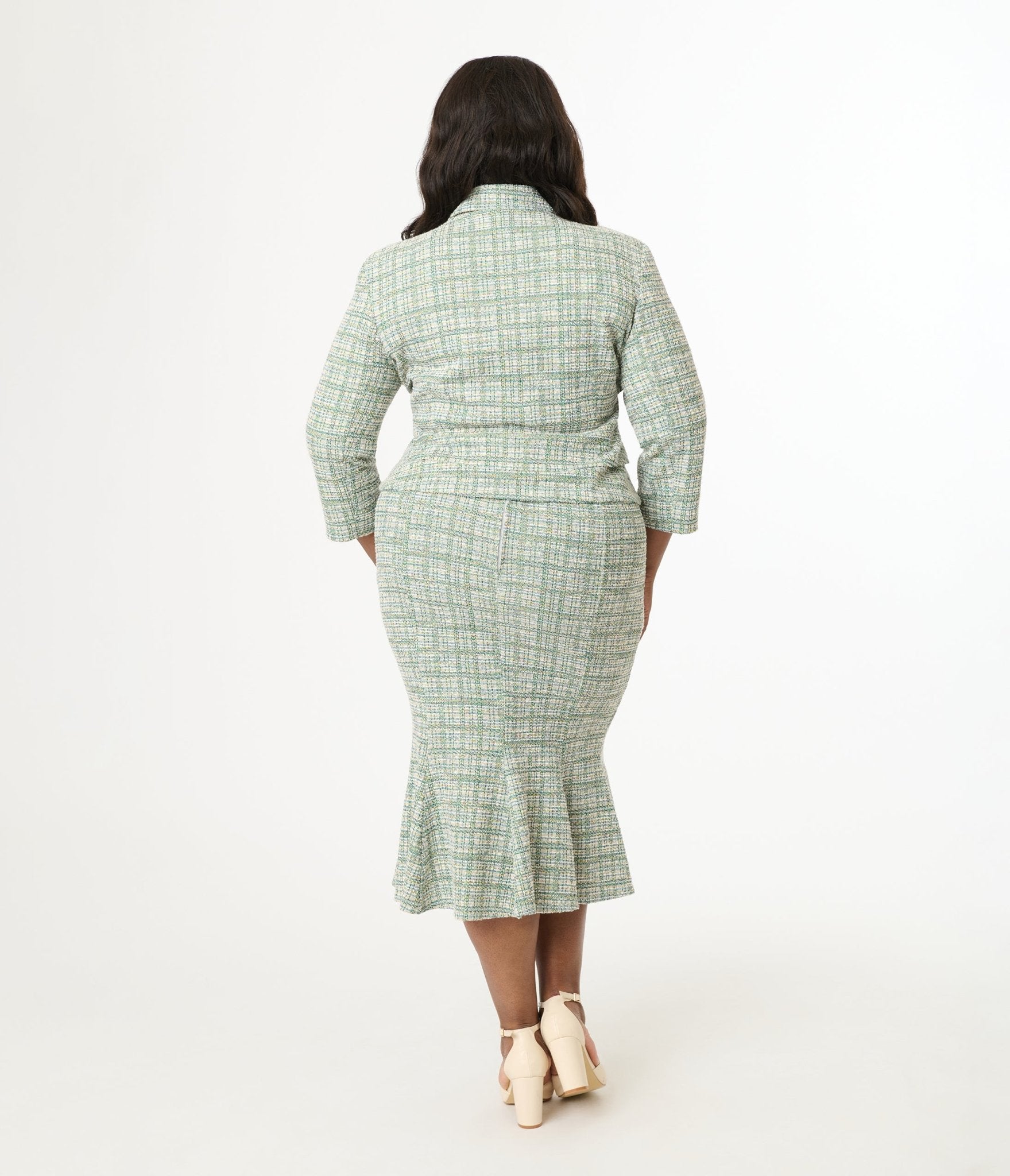 Unique Vintage Plus Size 1940s Green Plaid Boucle Trumpet Skirt