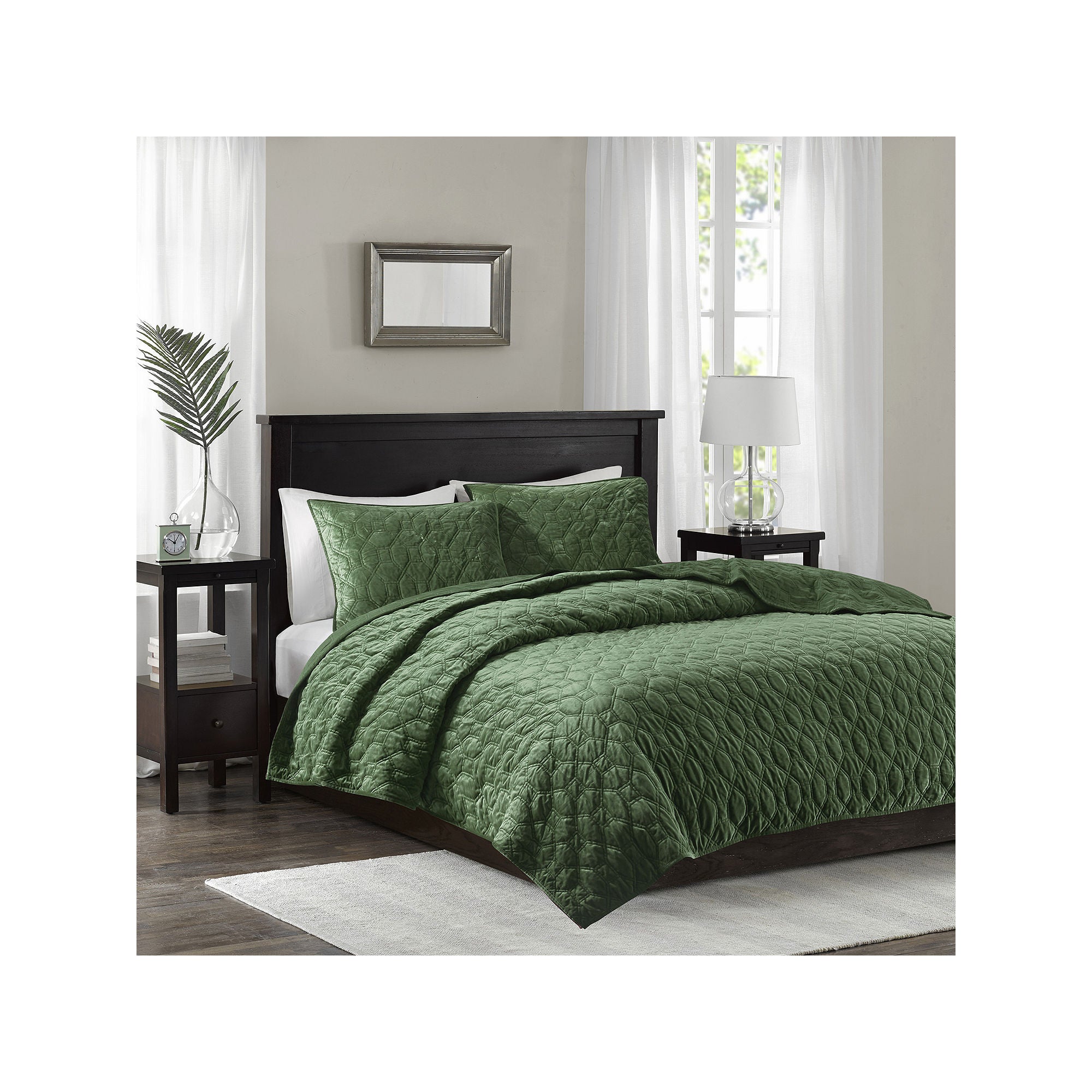 Madison Park Emery 3-Pc Antimicrobial Velvet Quilt Set Green - King-California King