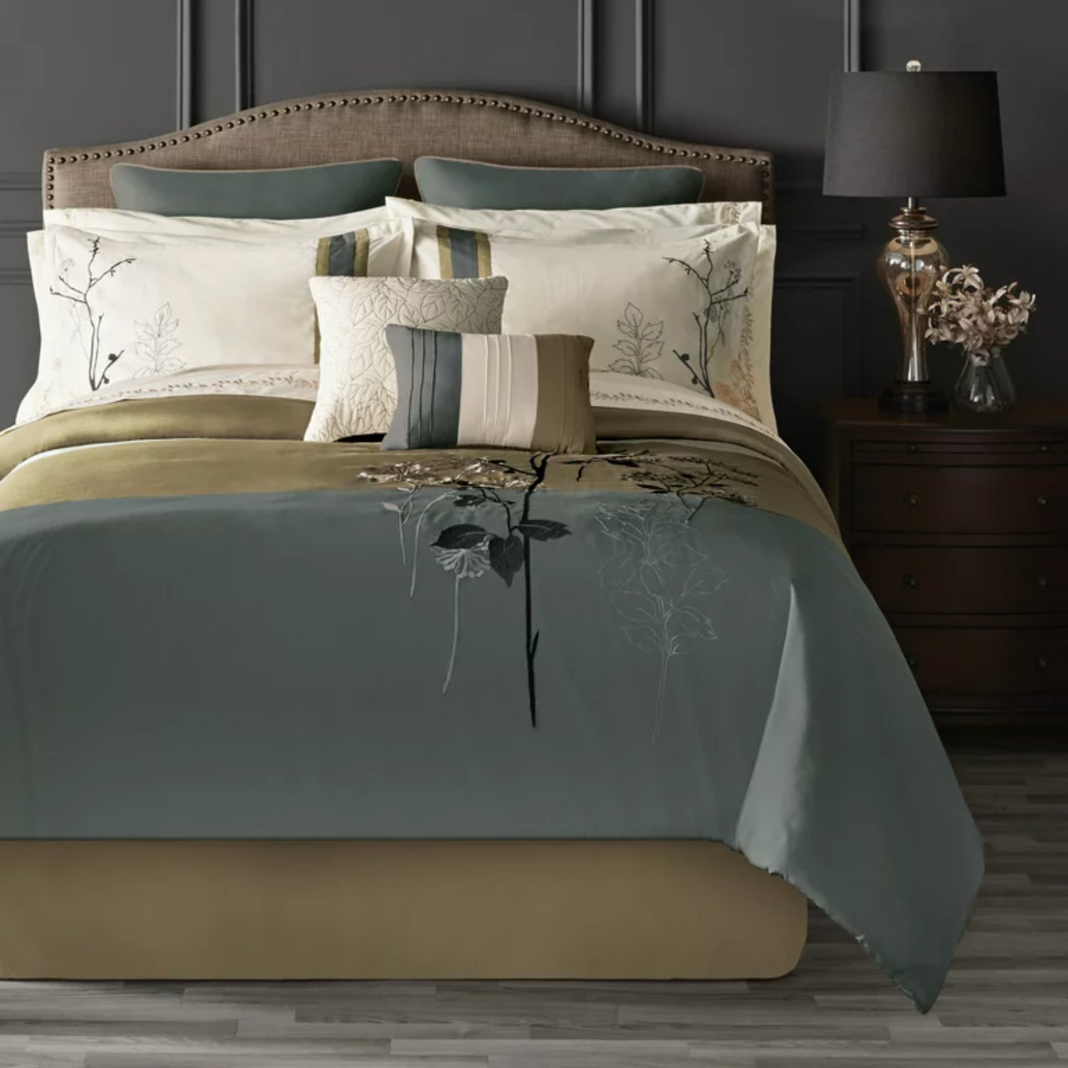 Hotel Style 82811 Plum & Grey 14-Piece Bed in a Bag Comforter Set with Sheets, King