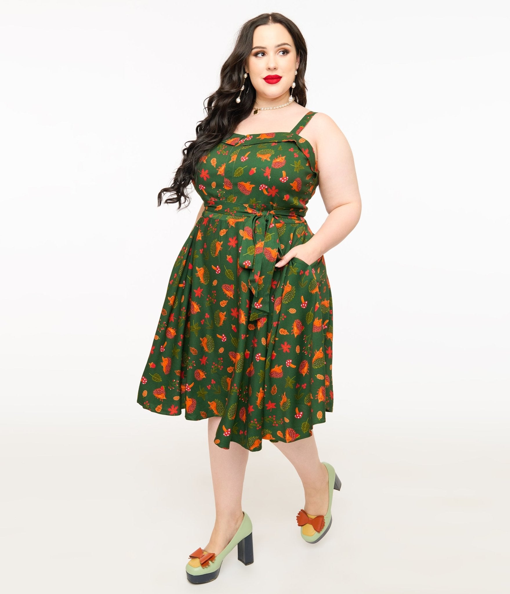 Miss Lulo Plus Size 1950s Green Hedgehog Forest Print Kyla Fit & Flare Dress