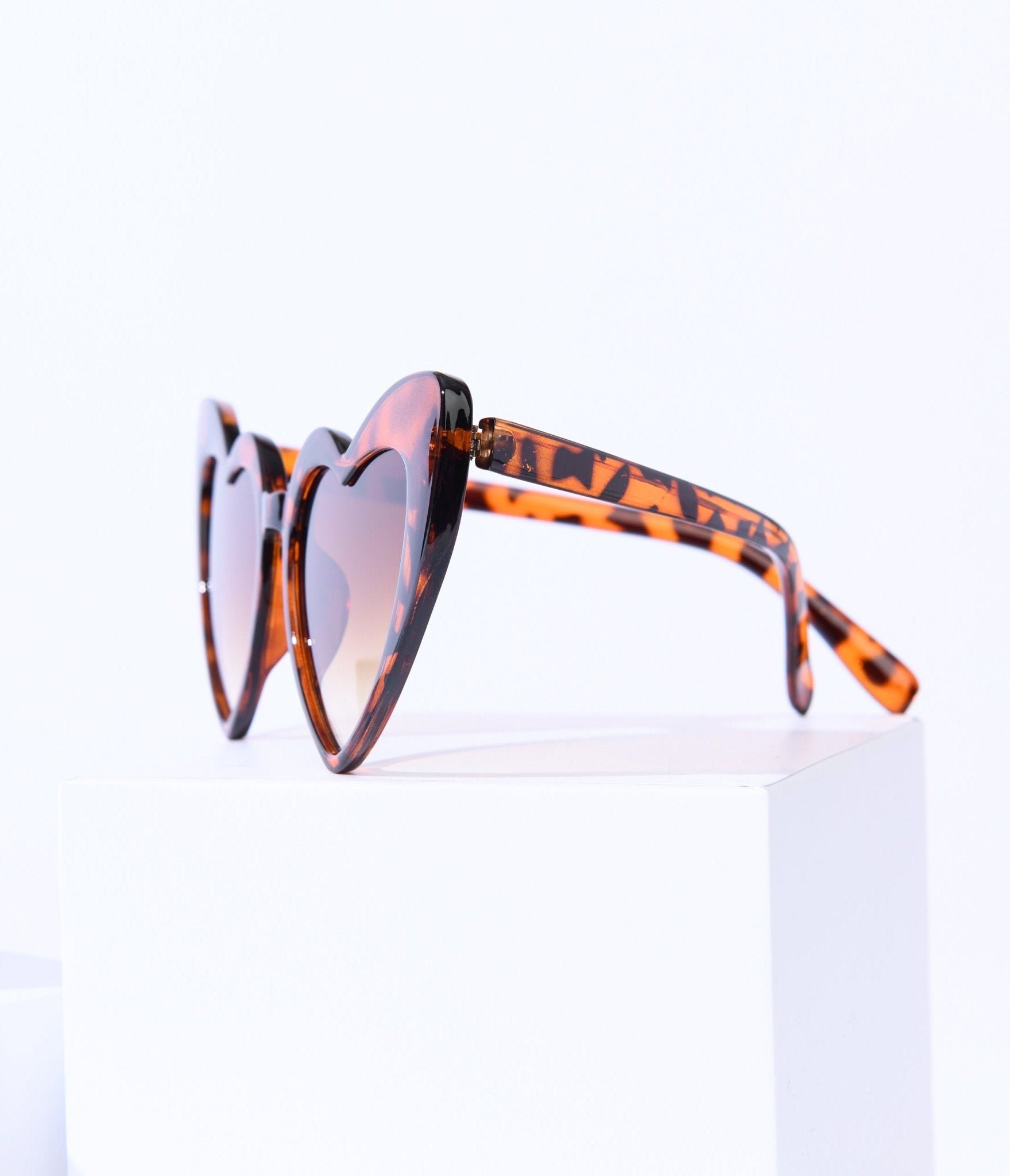 Unique Vintage Tortoise Heart Sunglasses