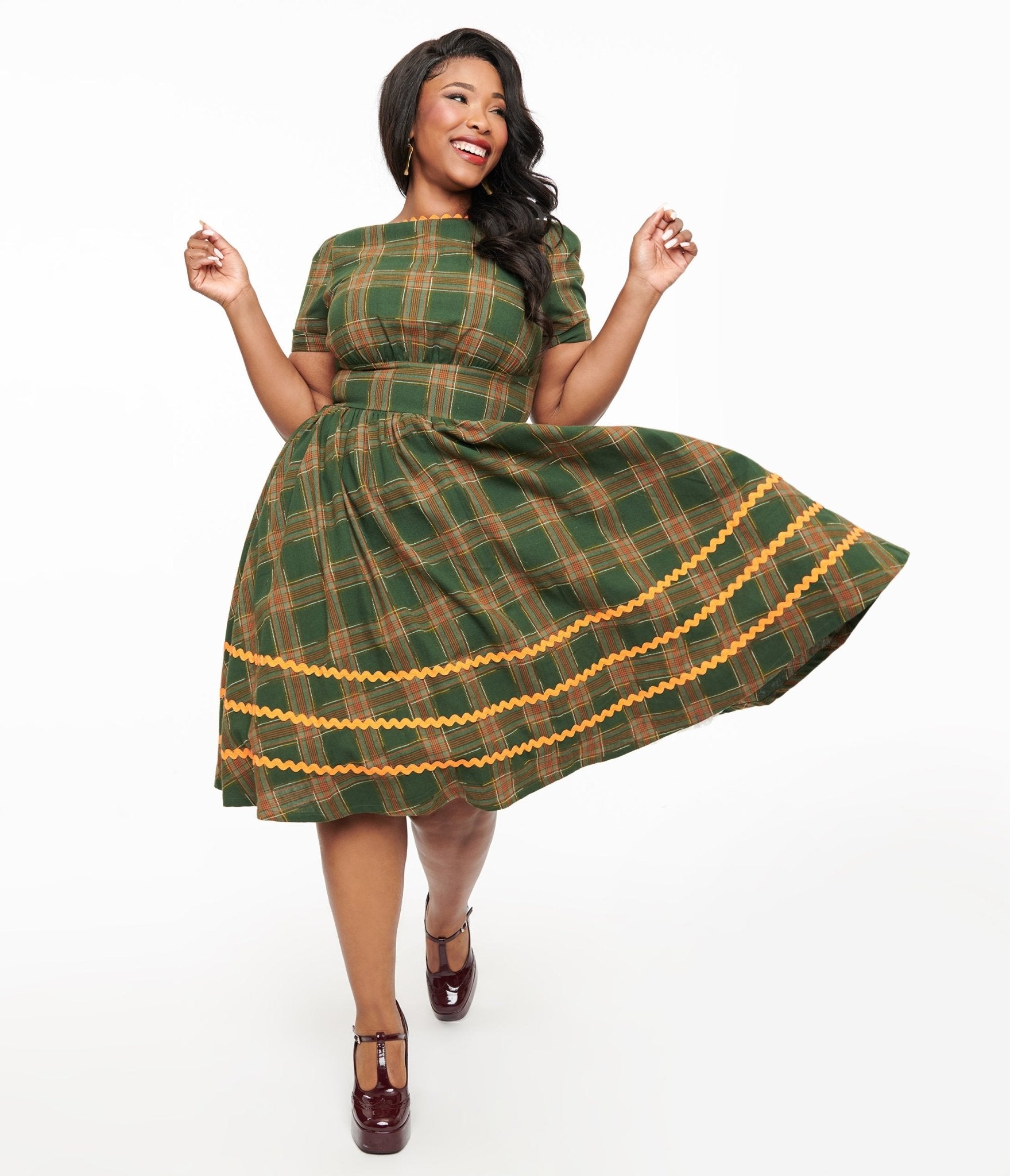 Unique Vintage Plus Size 1950s Green Plaid Cotton Swing Dress