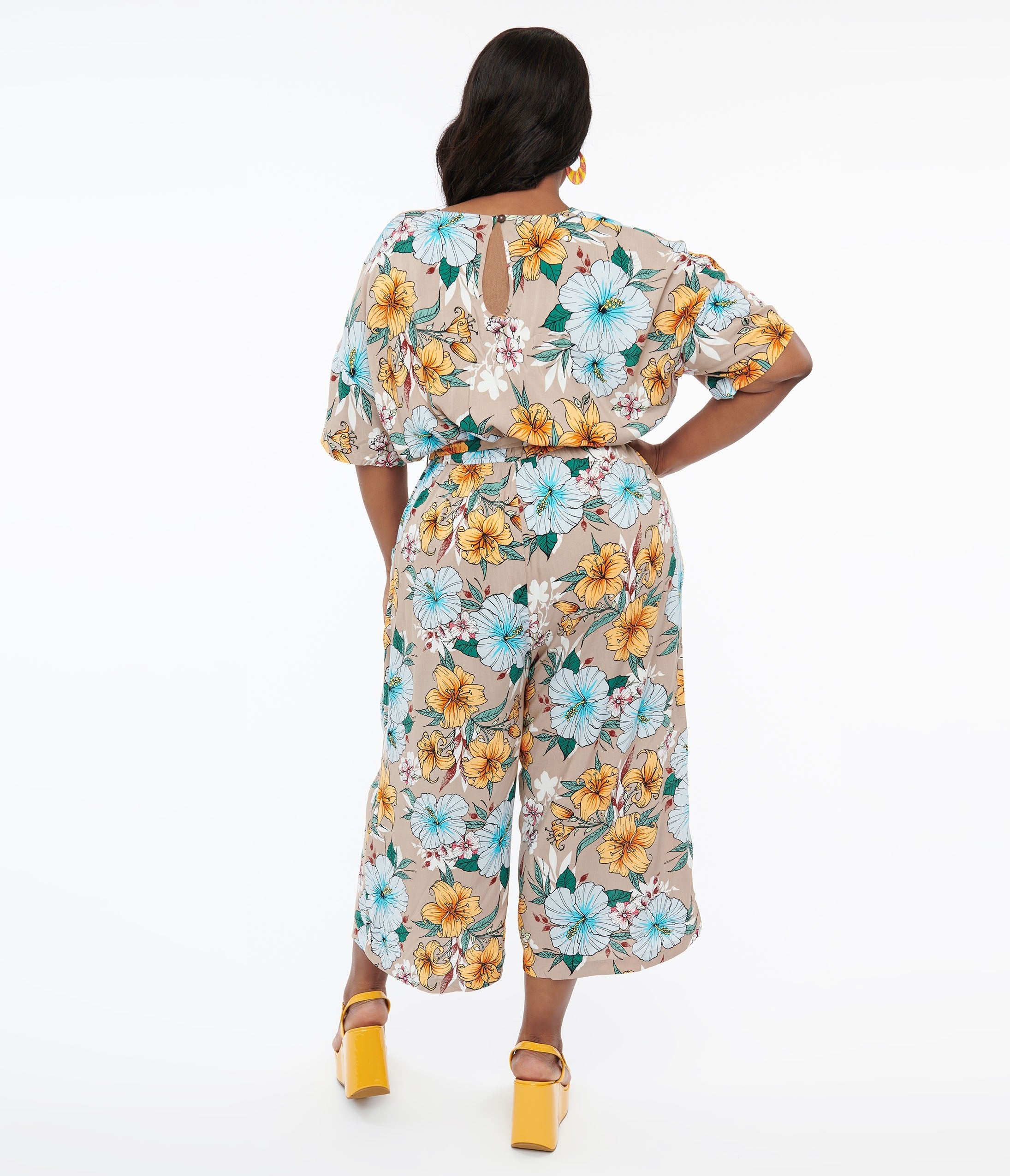 Hell Bunny Plus Size 1970s Tan & Tropical Floral Print Jumpsuit