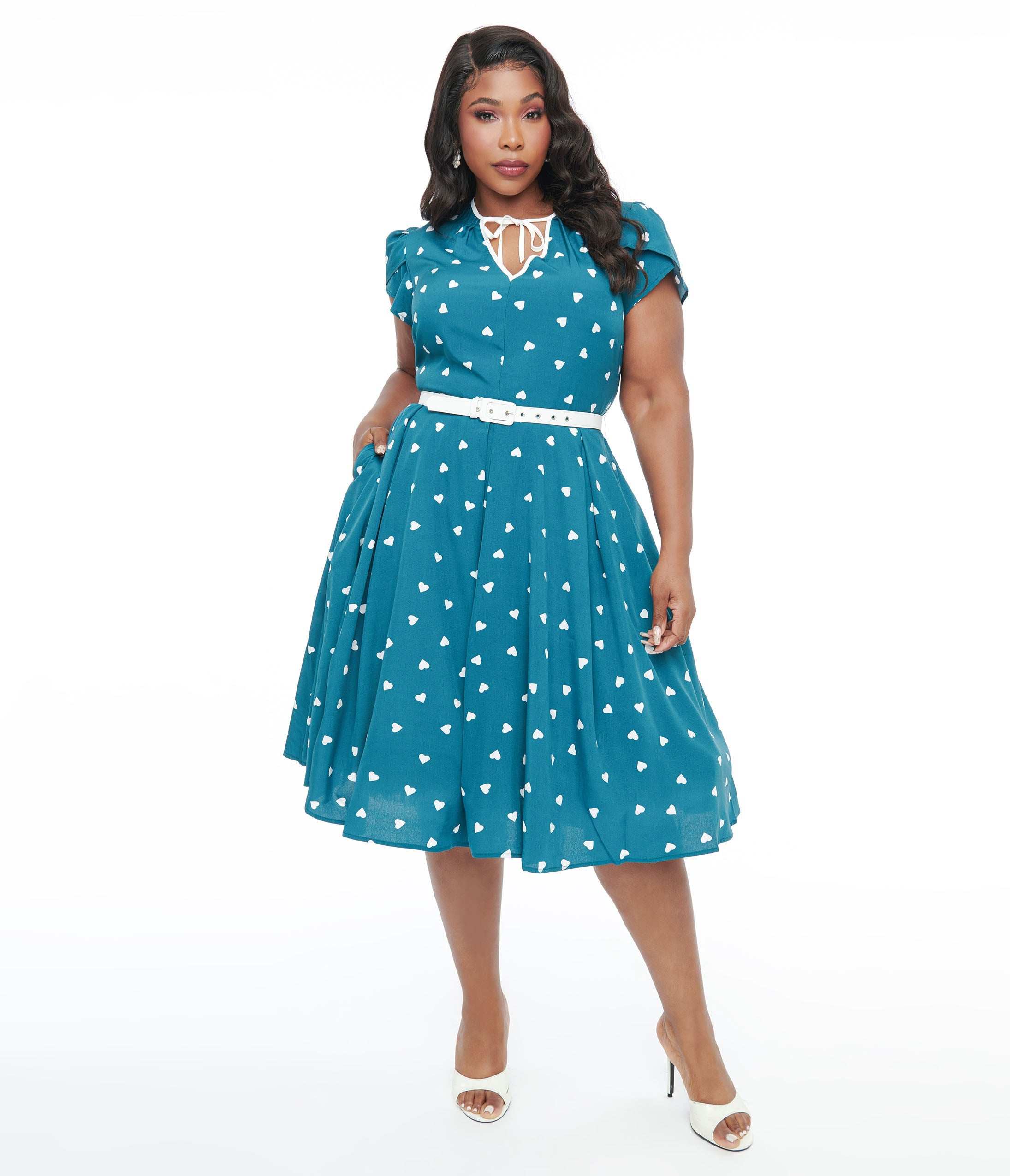 Unique Vintage Plus Size 1940s Teal & White Heart Dahlia Swing Dress